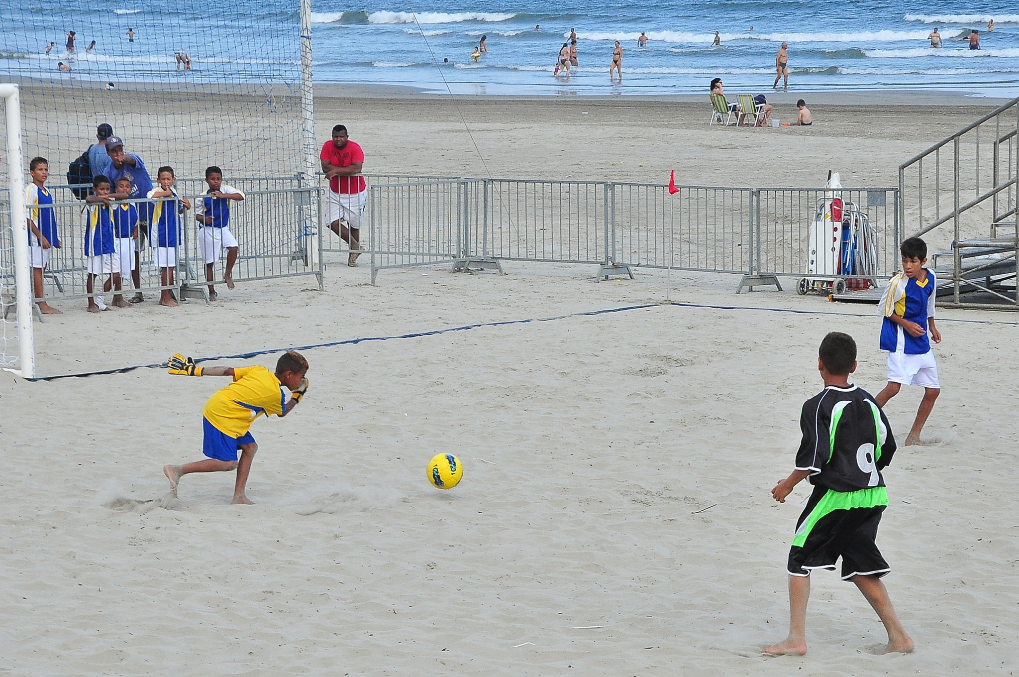 Chuva de gols marca primeira semana da Taça de Beach Soccer