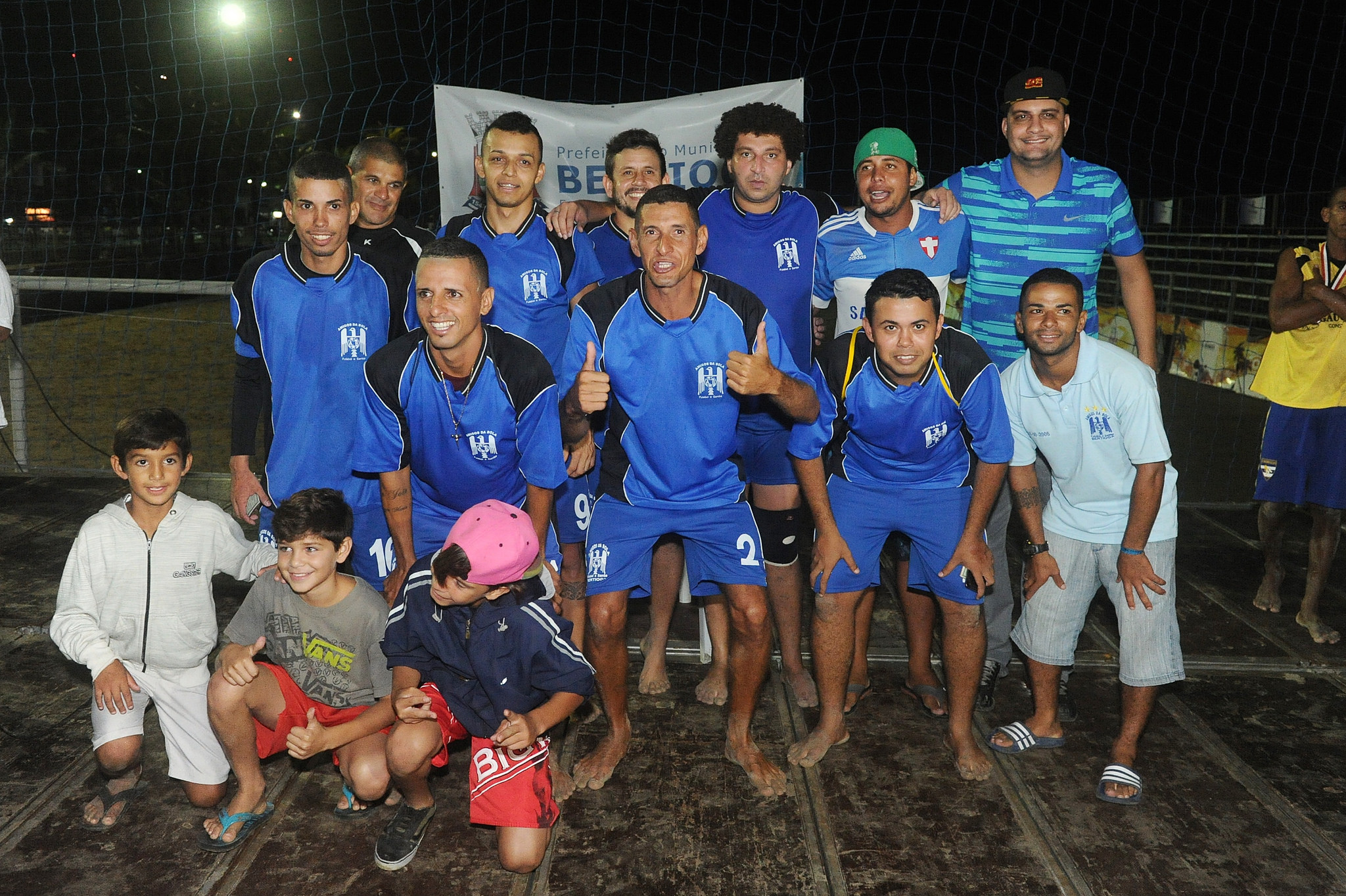 Taça de Beach Soccer fecha com chave de ouro com a rede balançando 765 vezes