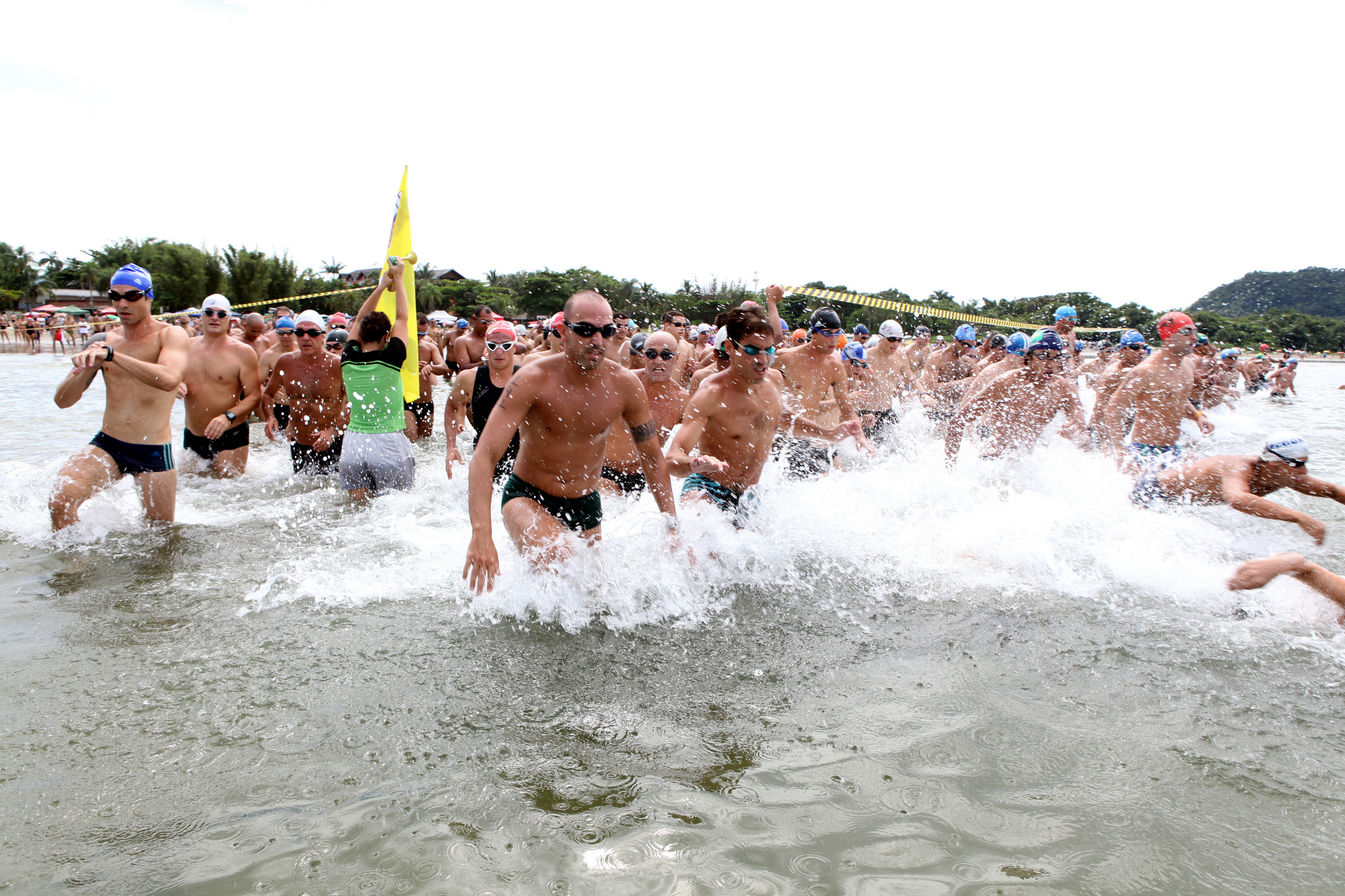 Primeiro semestre tem canoagem, Natação, surf e pedestrianismo em Bertioga