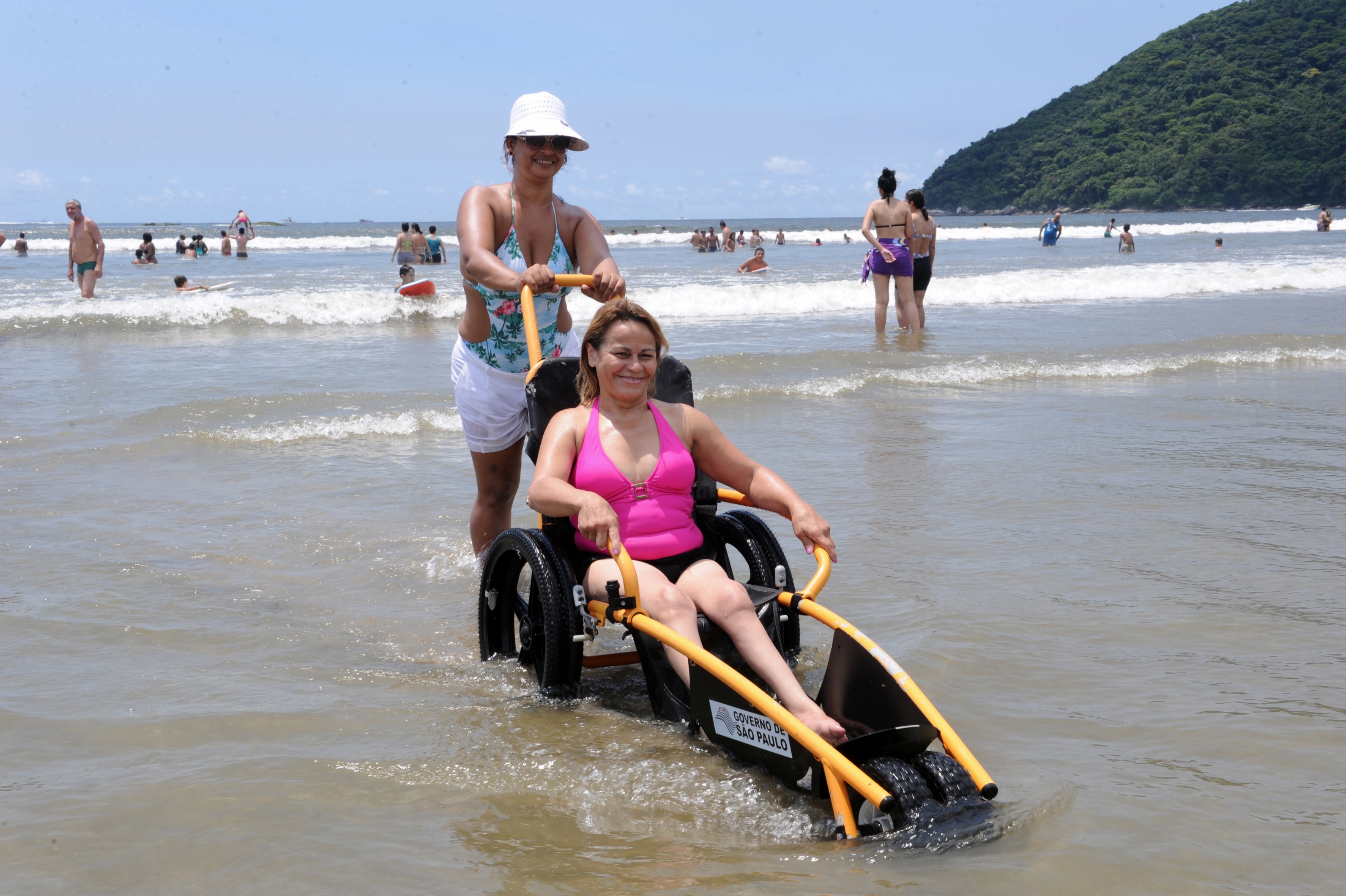 Praia Acessível atende em seis pontos durante o Carnaval