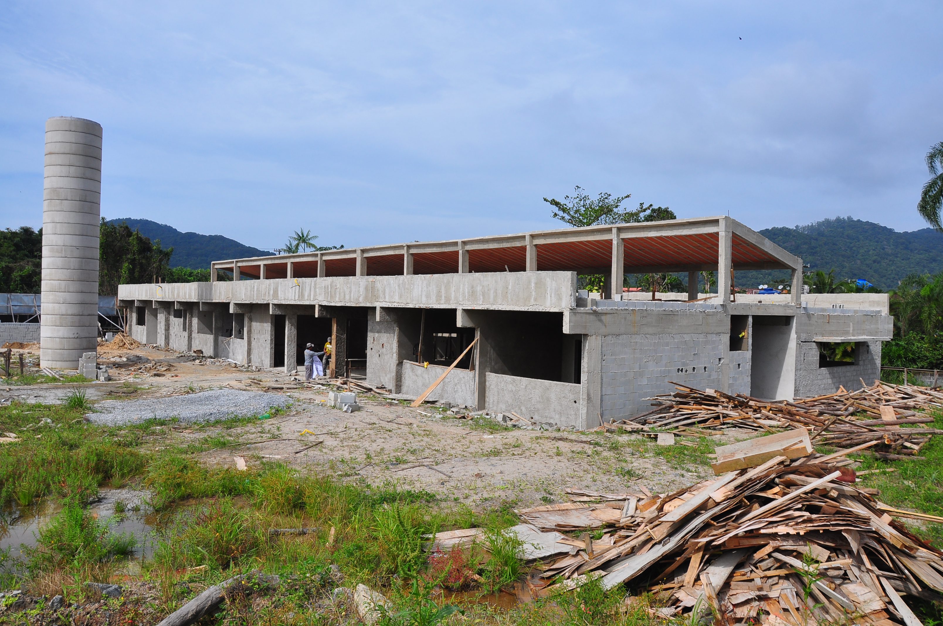 Obras do Neim Centro já estão 50% concluídas