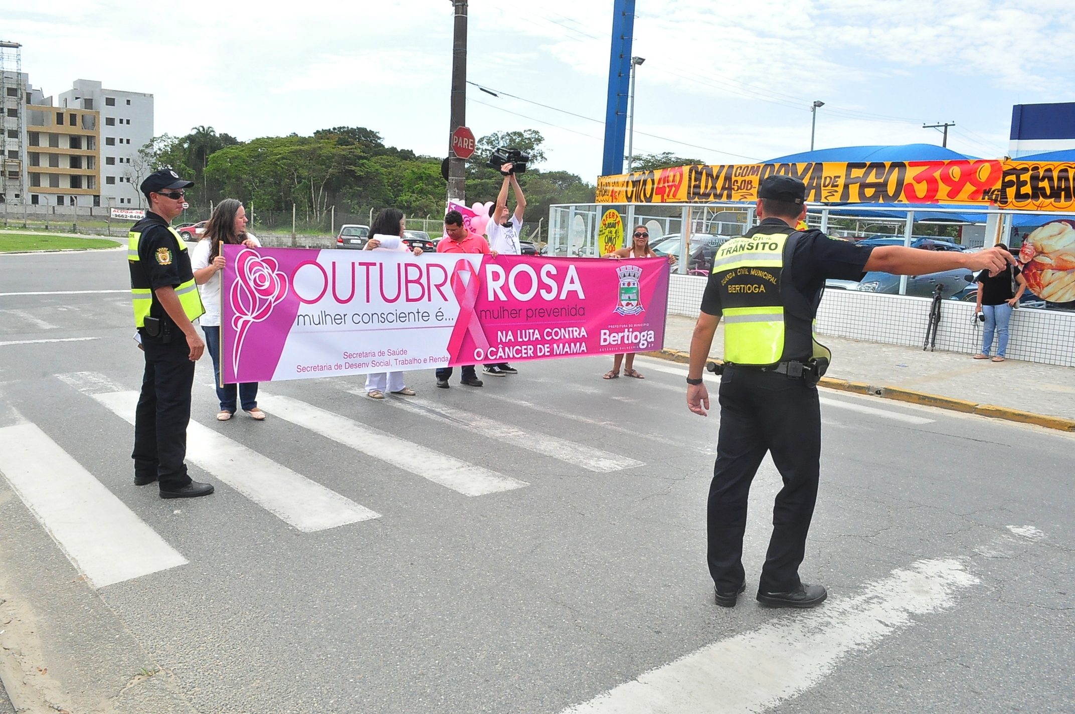 Prefeitura e Ong Amigas do Peito preparam programação para ‘Outubro Rosa’
