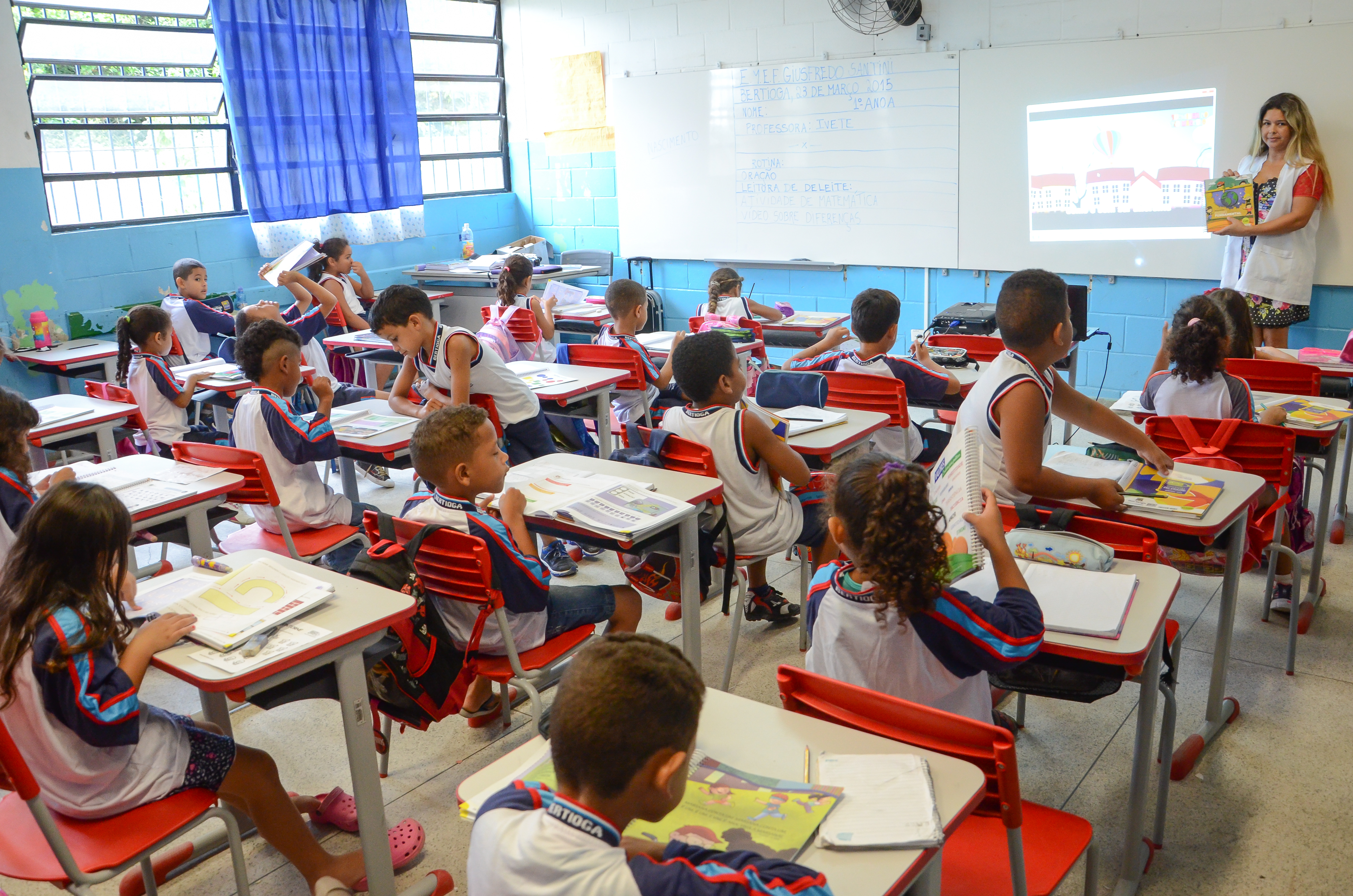 Quase dois mil pais de alunos participam do programa ‘Lição de Casa é Participação’