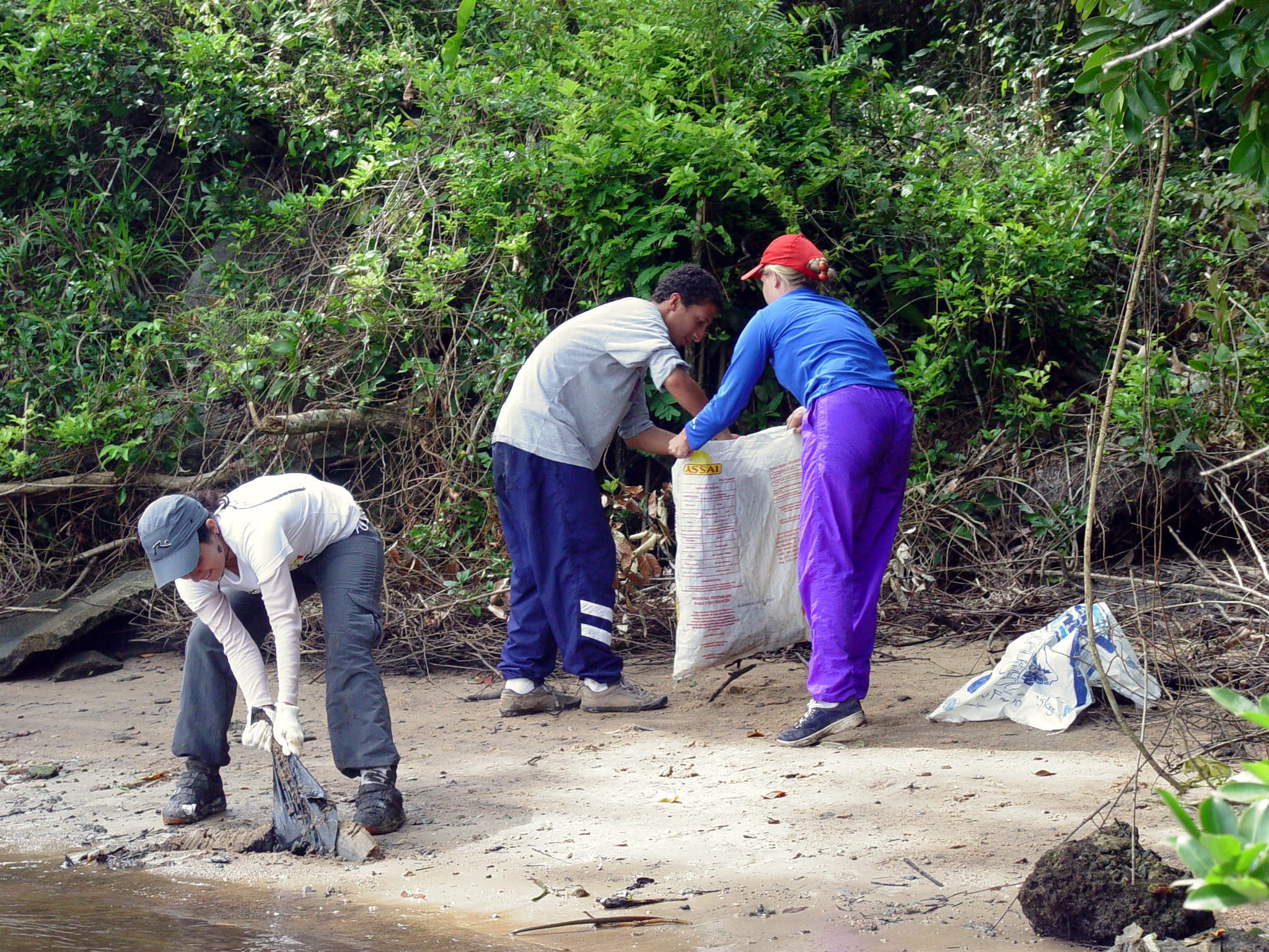 Bertioga celebra Dia Mundial de Limpeza de Rios e Praias