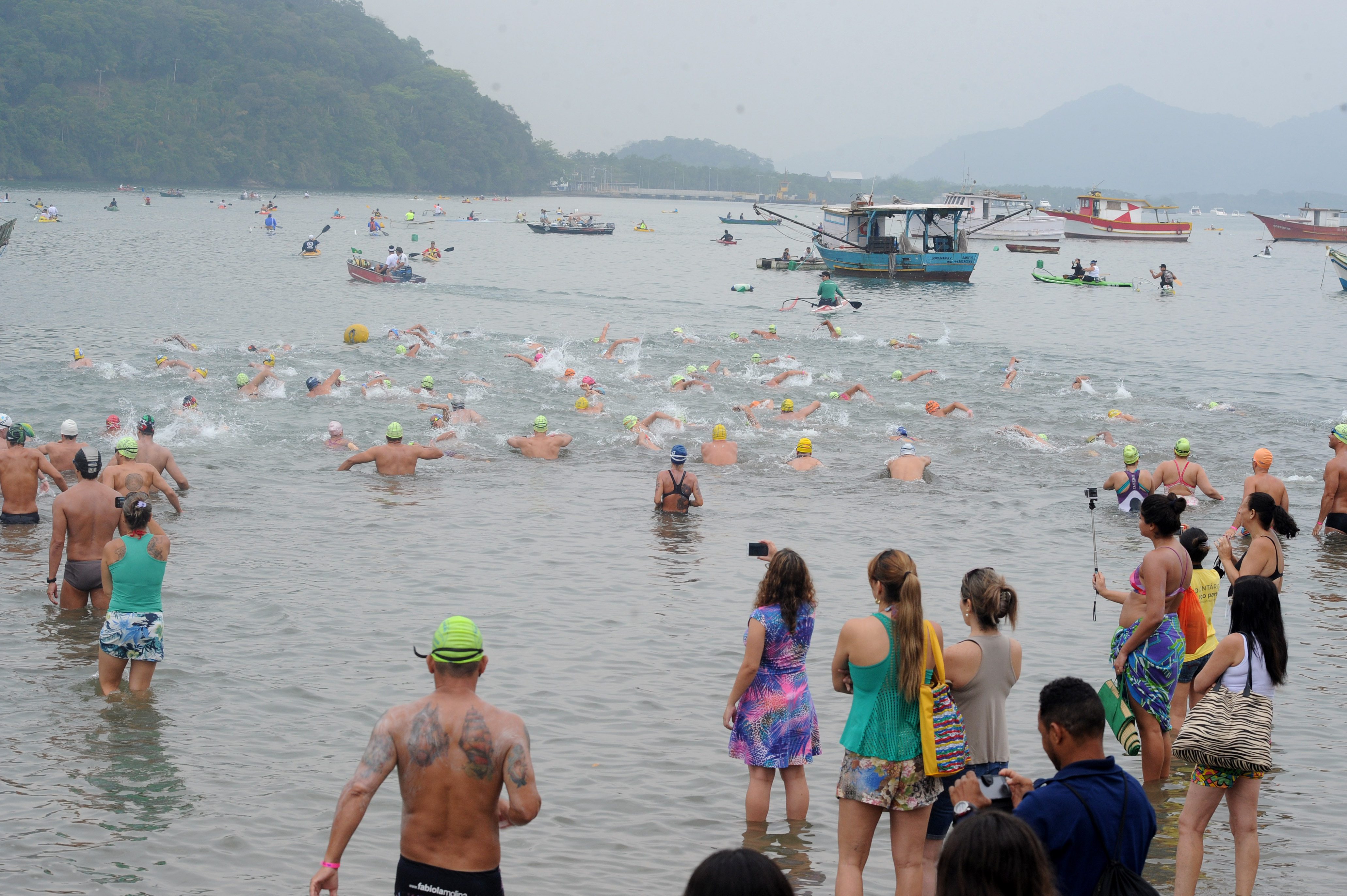 Maratona 14 Bis reúne os melhores nadadores em Bertioga, neste sábado (24)