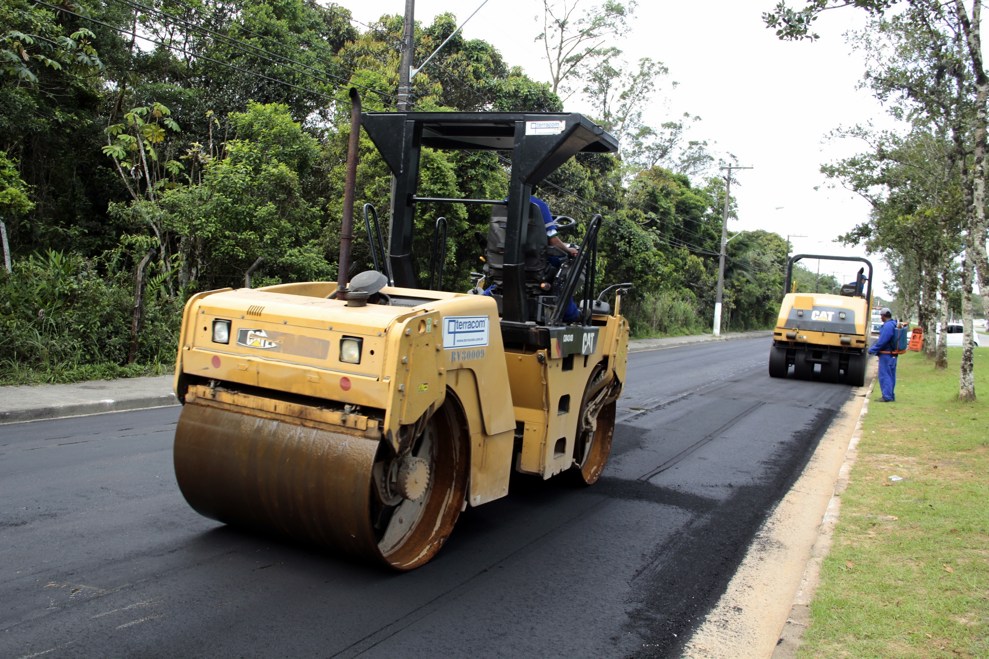 Prefeitura finaliza recapeamento da Avenida Anchieta