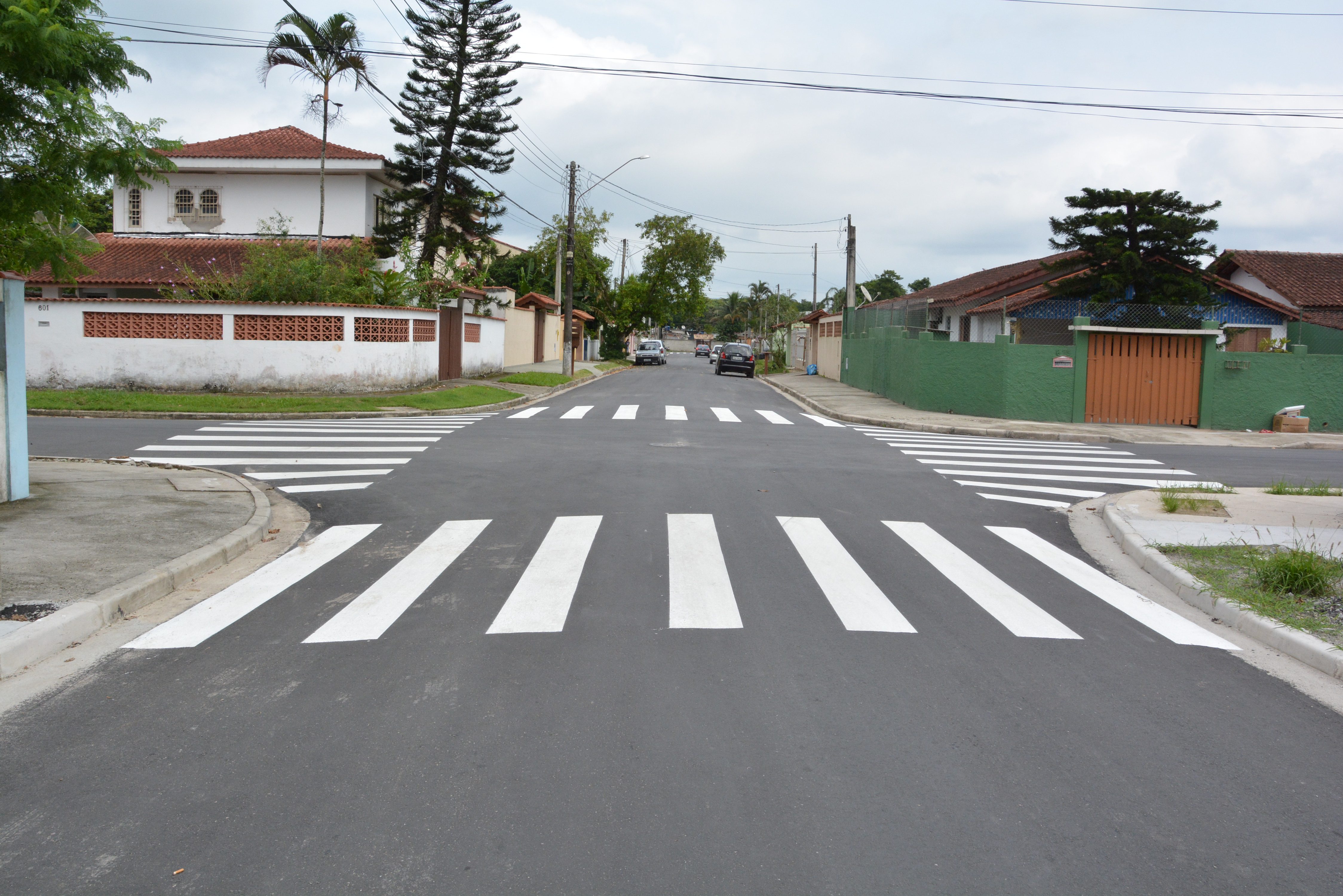 Ruas já recebem sinalização viária e mais onze estão prontas para a pavimentação