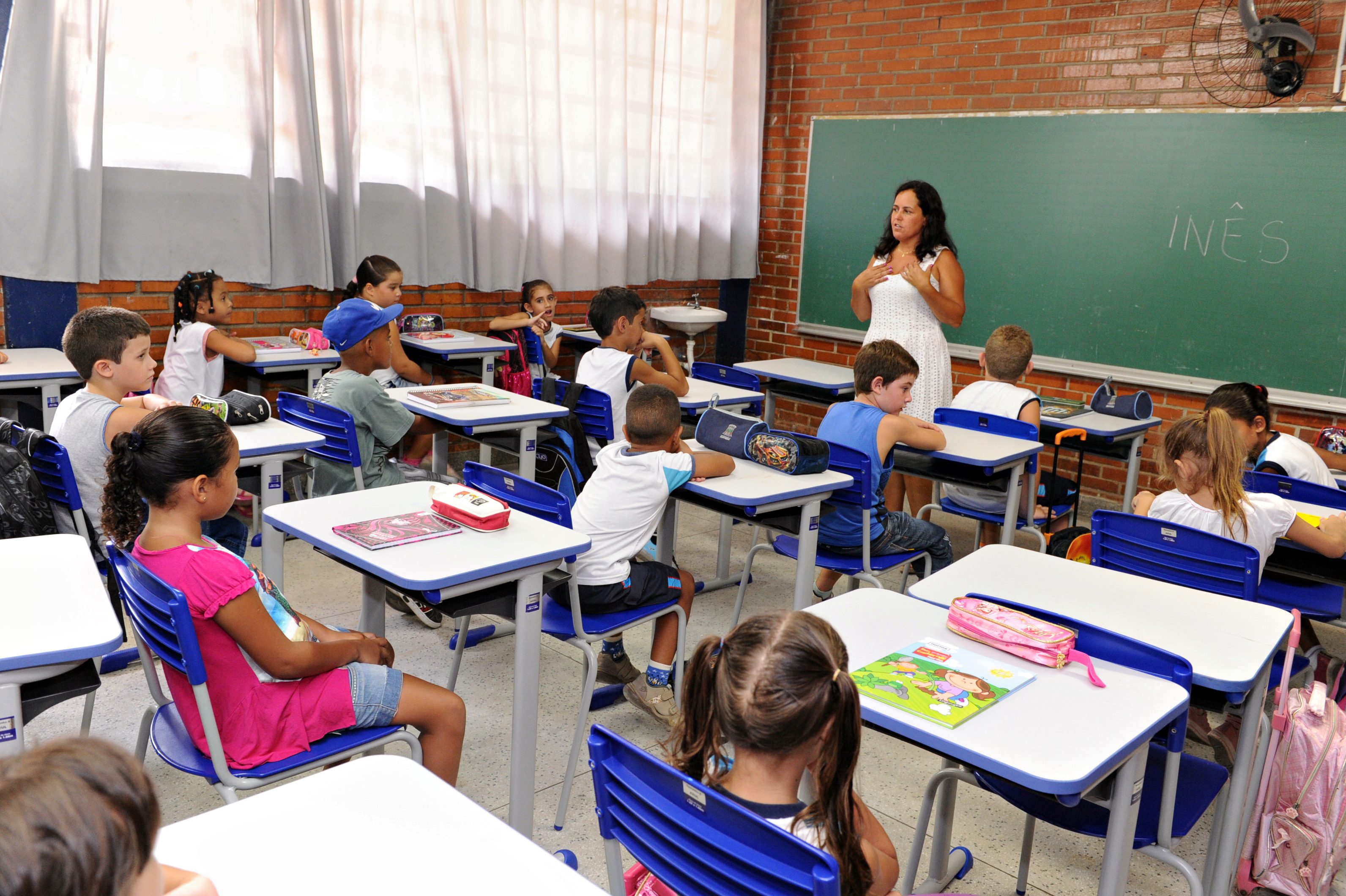 Educação comemora Dia do Professor com festa