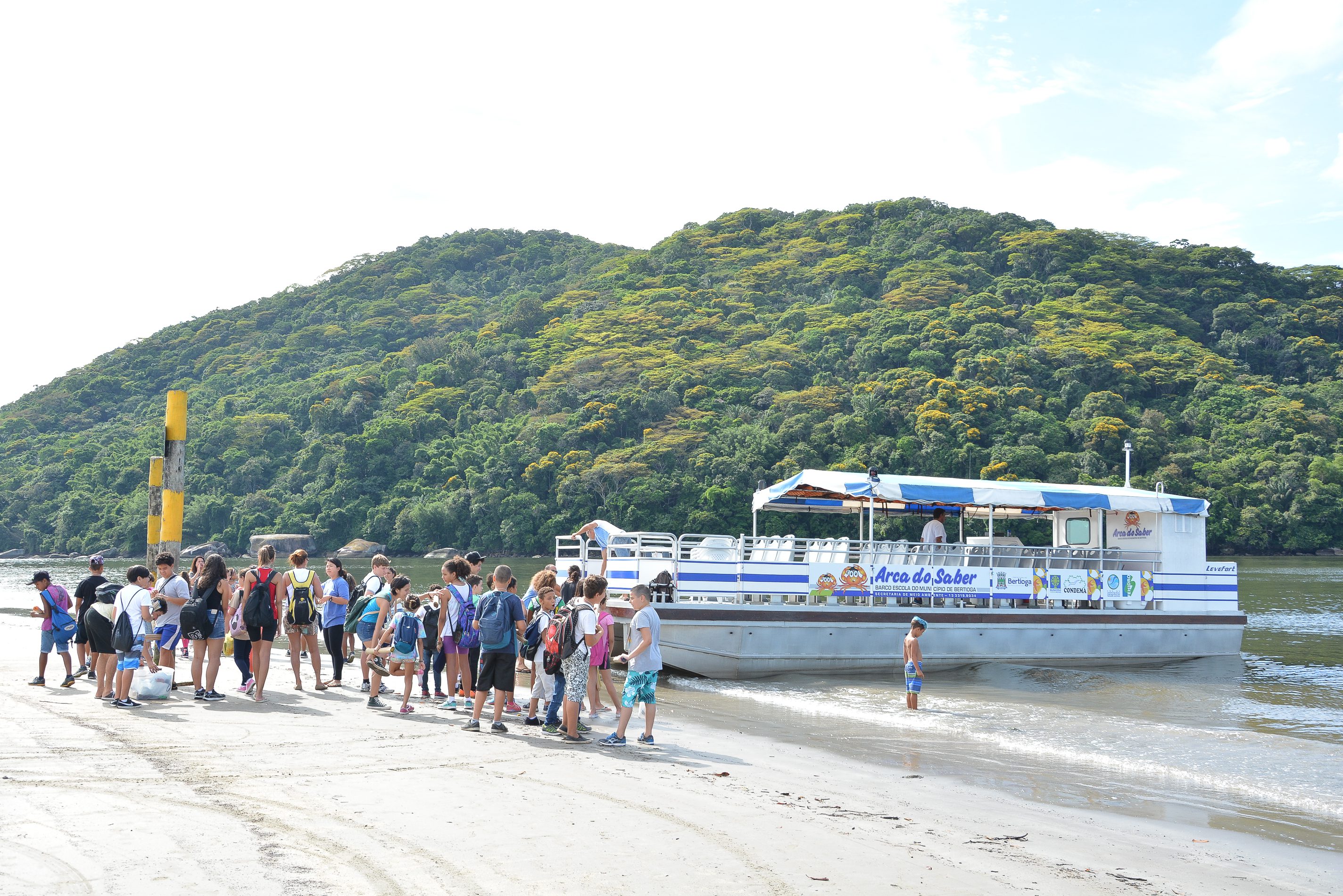 Barco Escola promete emoção e conhecimento aos moradores, turistas e público da terceira idade