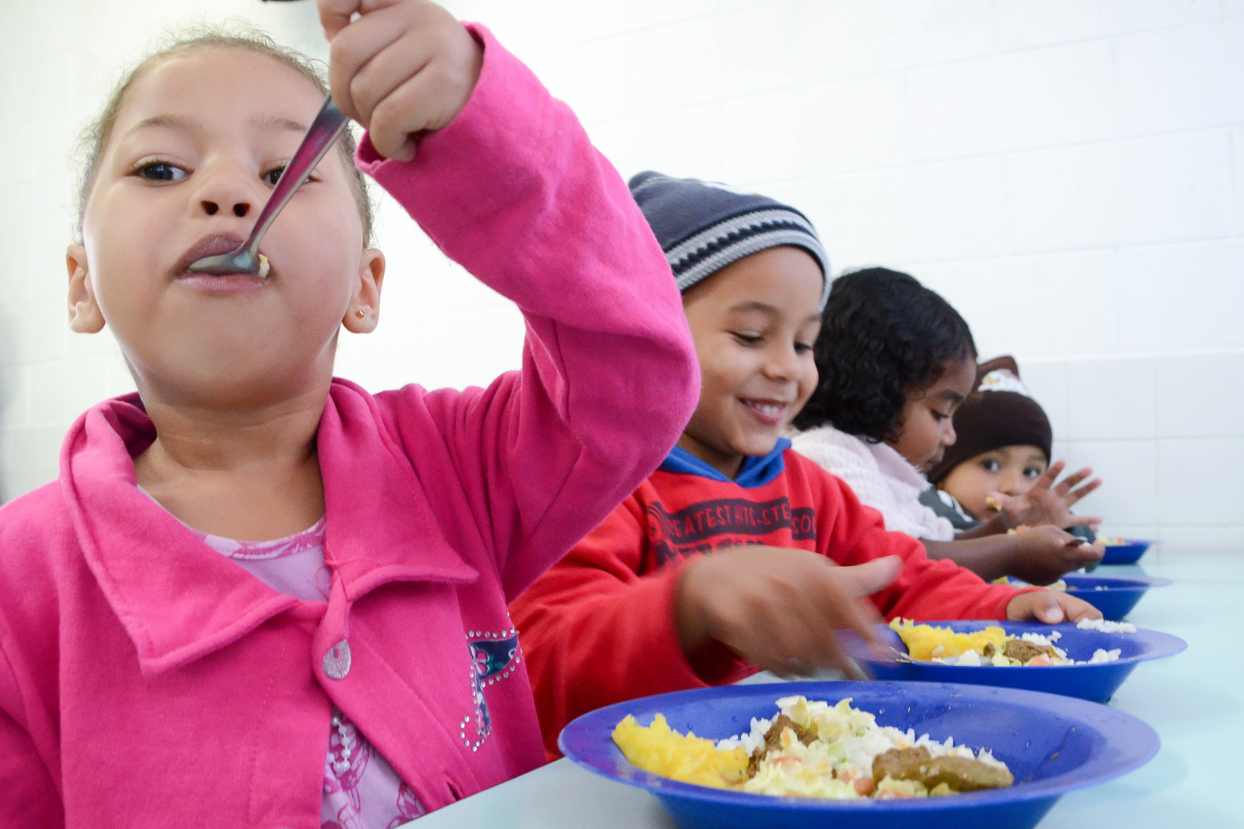 Merenda de qualidade alcança alunos na rede municipal e estadual