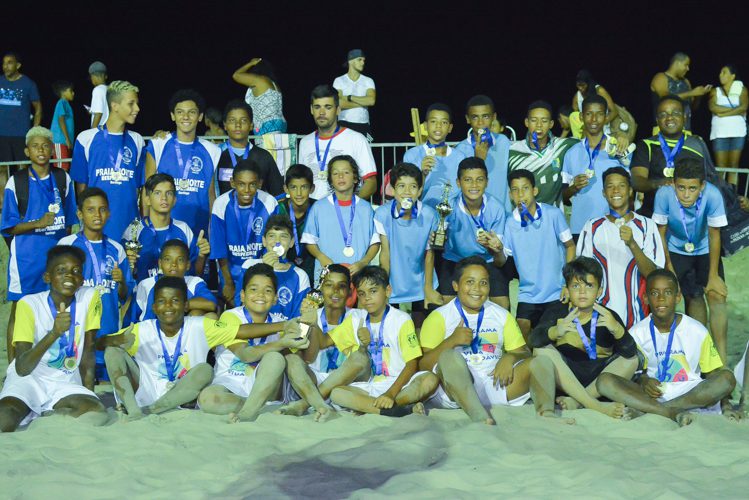 Confira os campeões da final do Beach Soccer e Vôlei de Praia