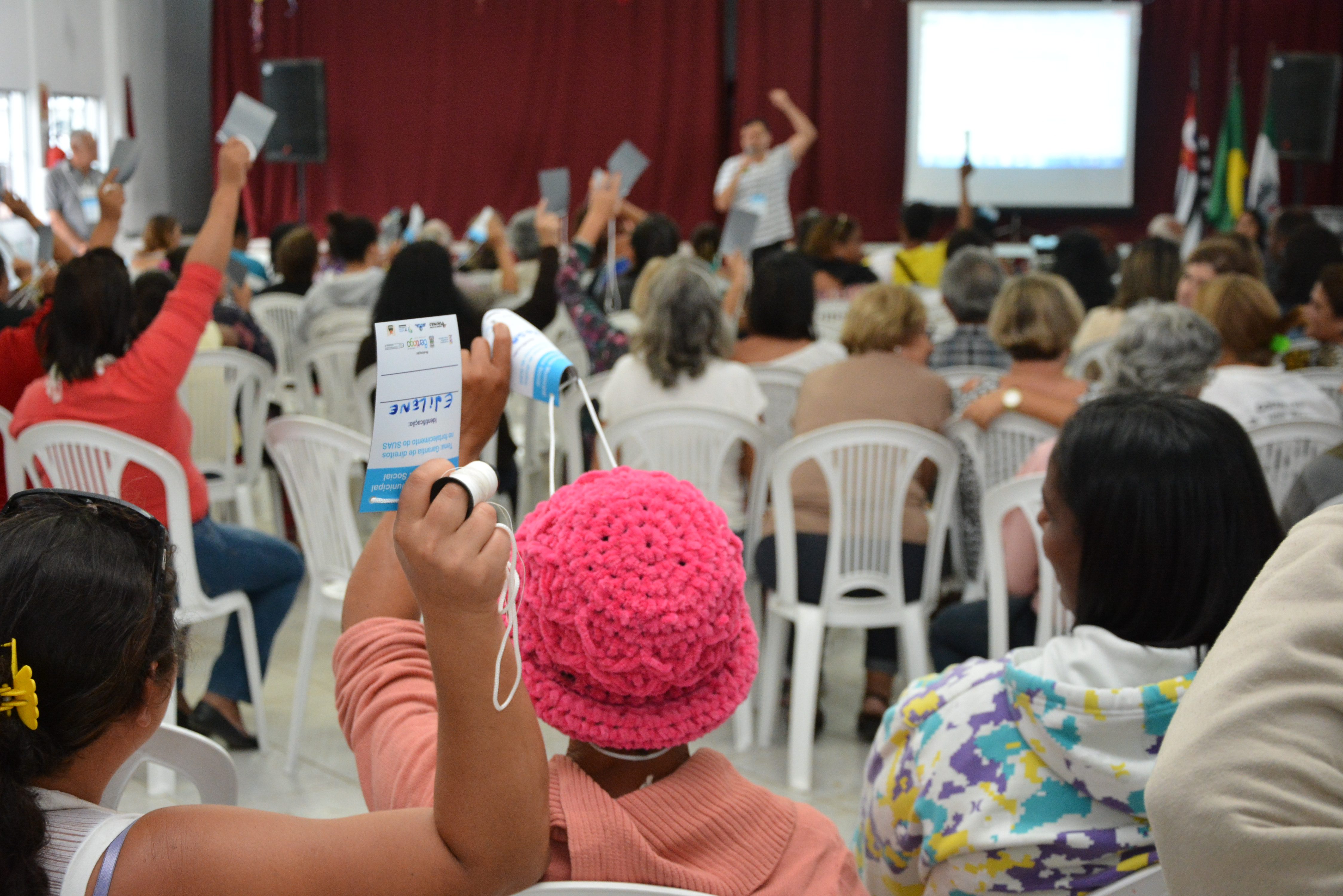 10ª Conferência Municipal de Assistência Social registra expressiva participação popular