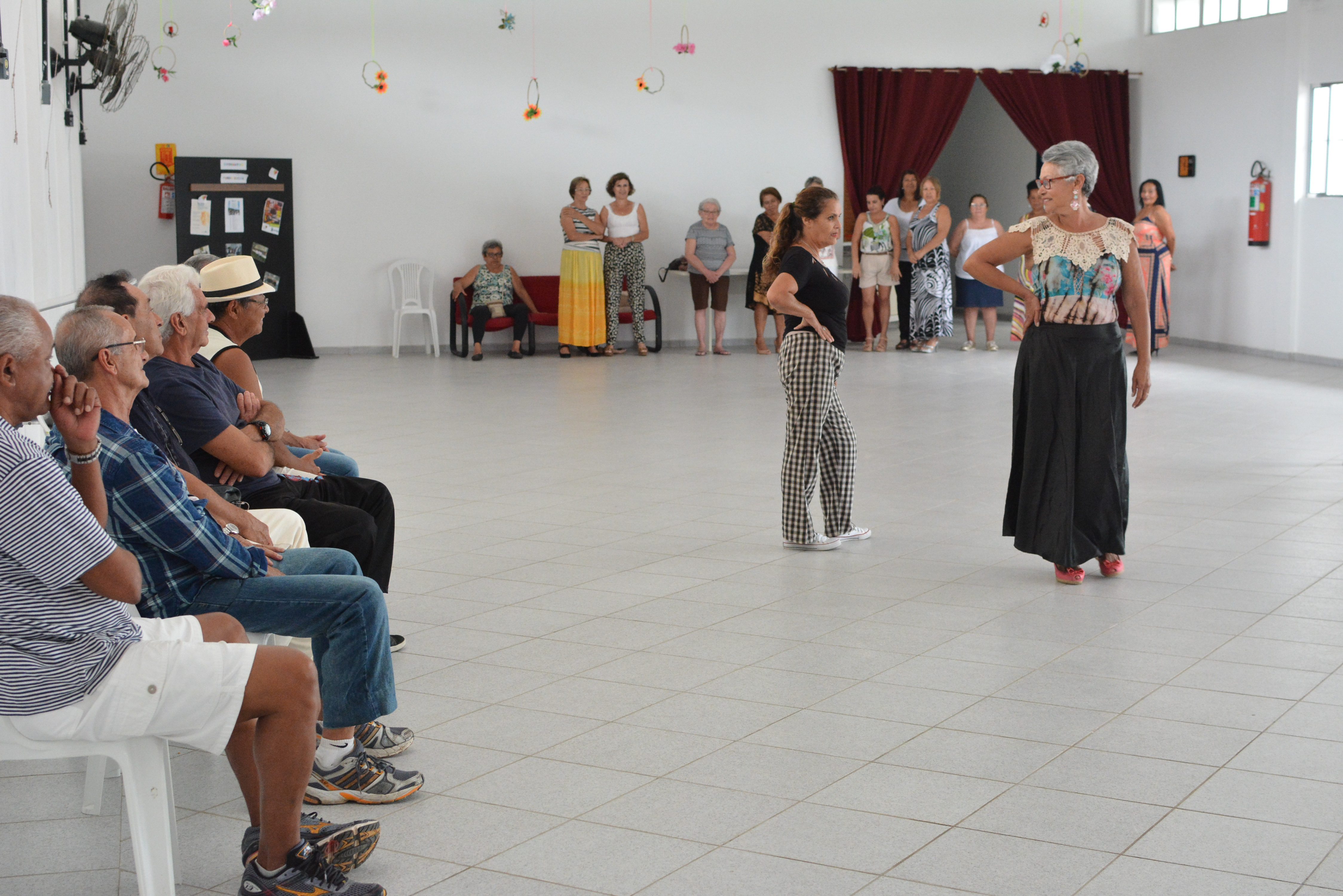 Fundo Social realiza Concurso Miss e Mister Terceira Idade