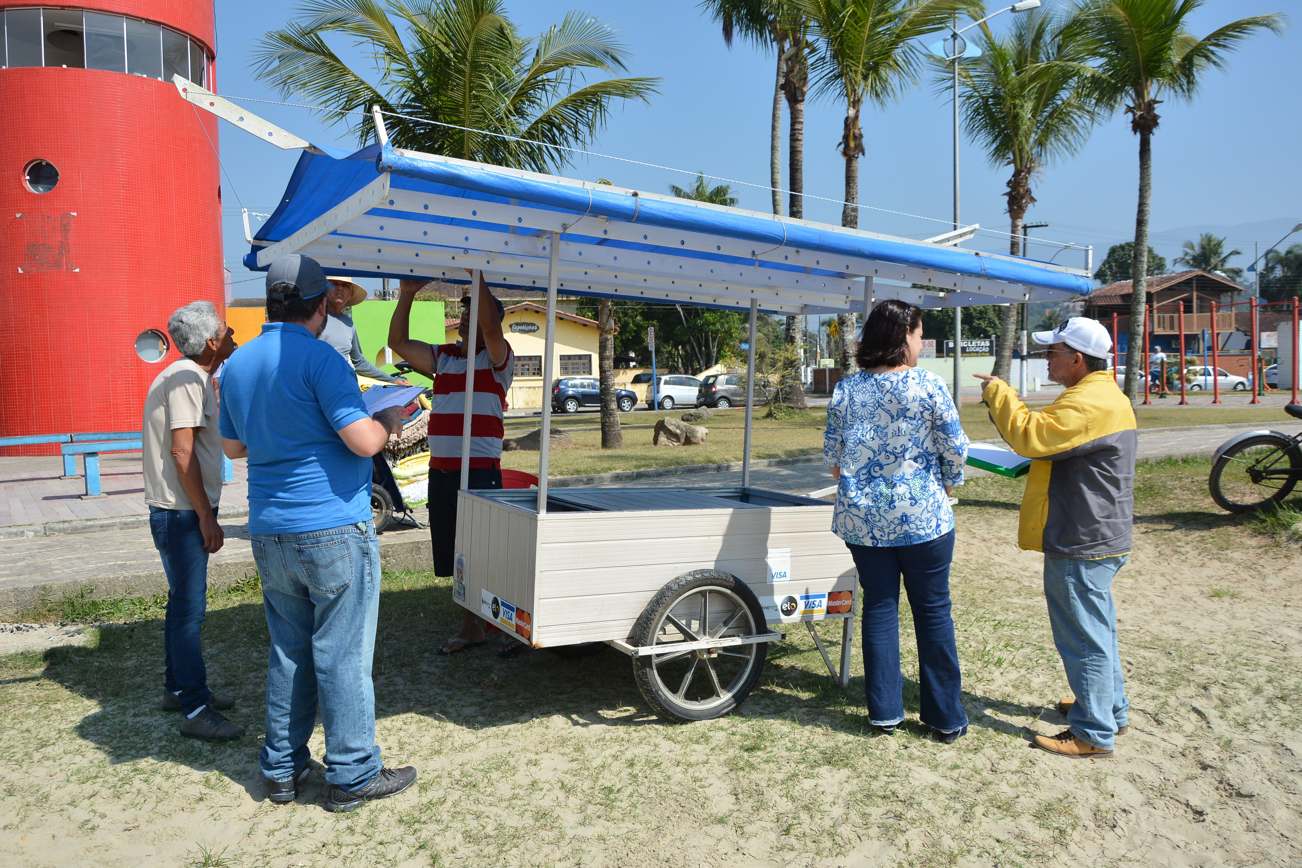 Prefeitura inicia vistoria nos carrinhos de ambulantes