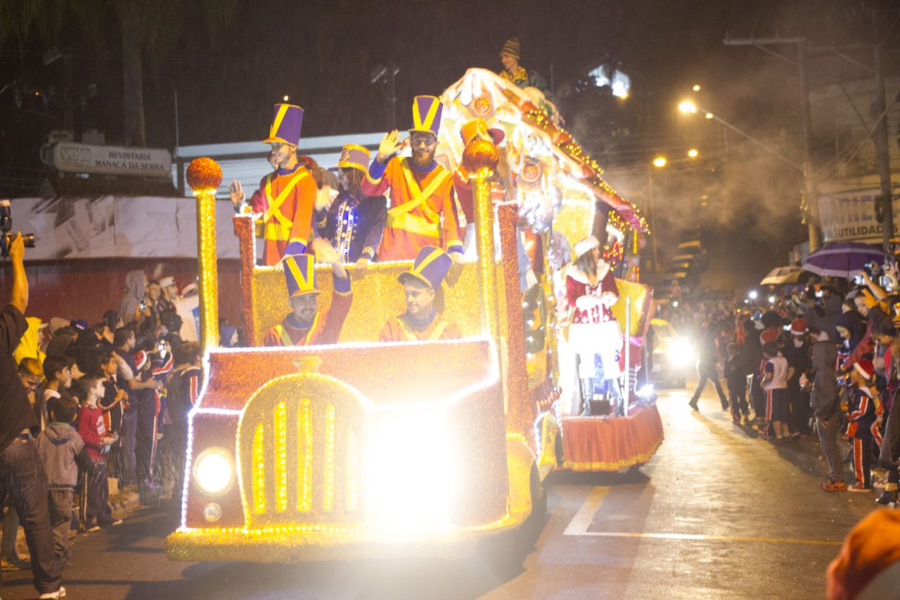 I Parada de Natal promete encantar Bertioga