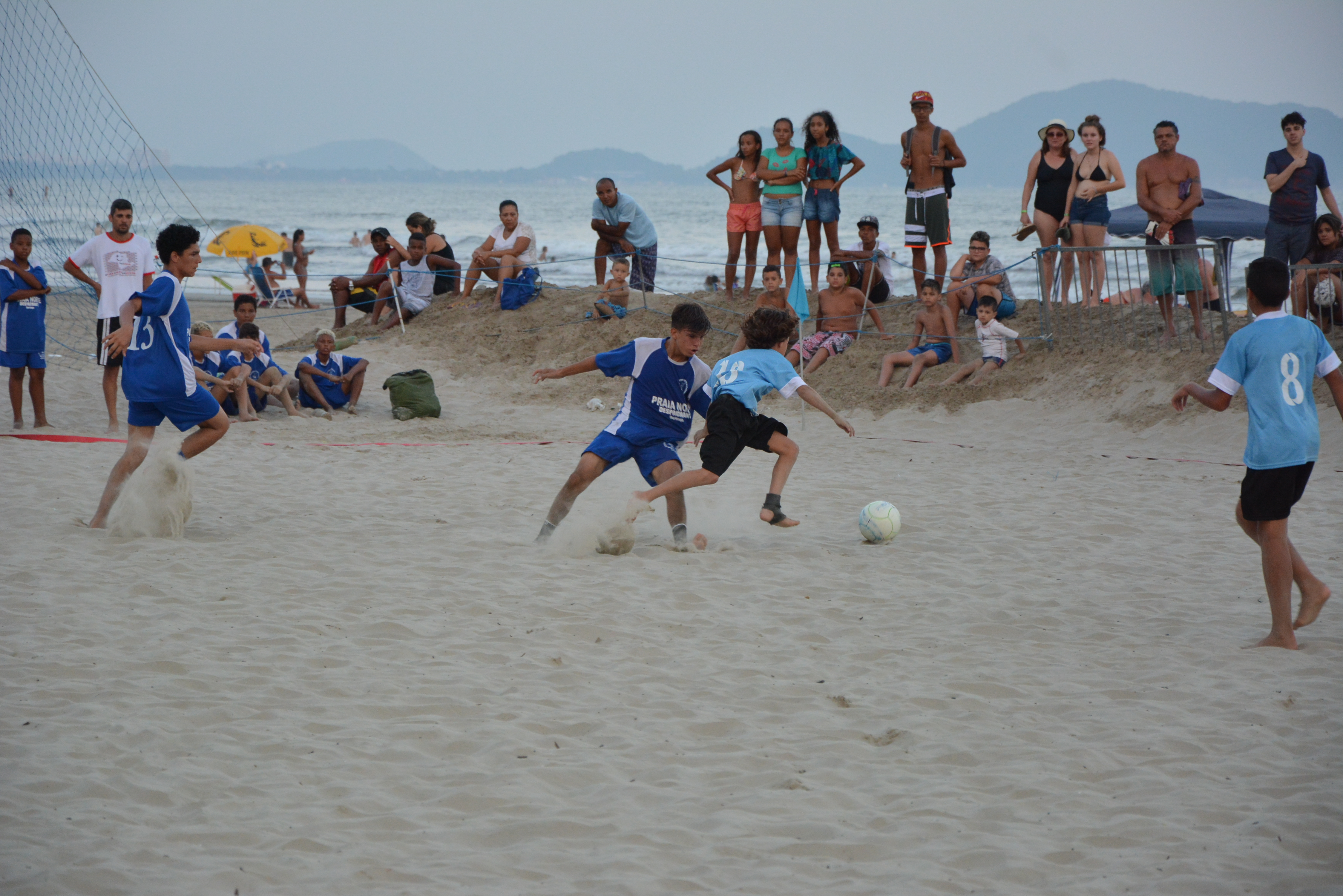 Taça Cidade de Beach Soccer  inicia nesta segunda-feira (15)