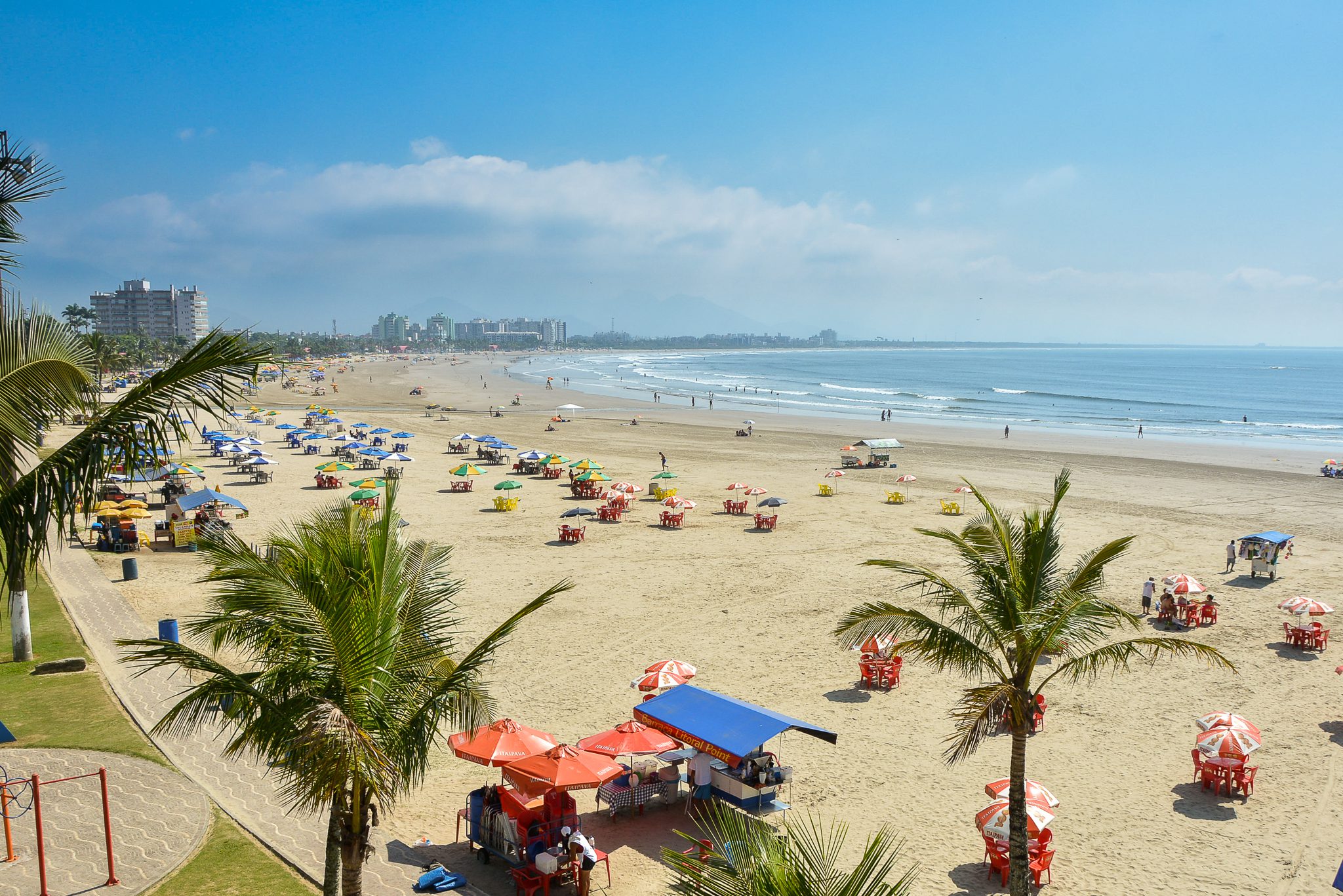 Praia da Enseada sedia Festival de Beach Handball no domingo (04)