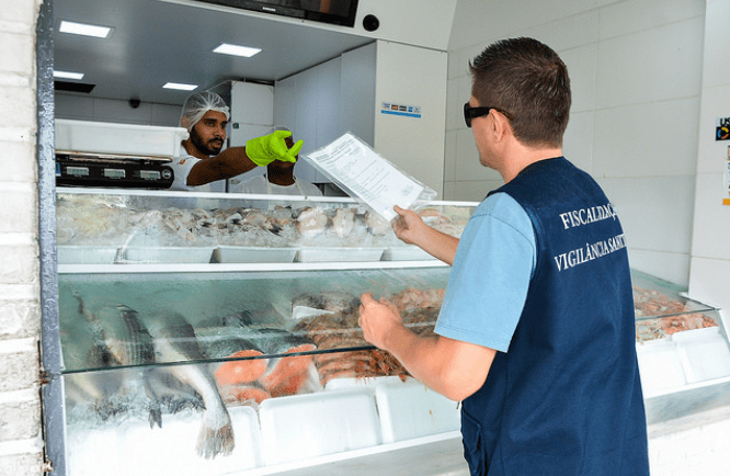 Prefeitura realiza vistoria no Mercado de Peixe para a Páscoa