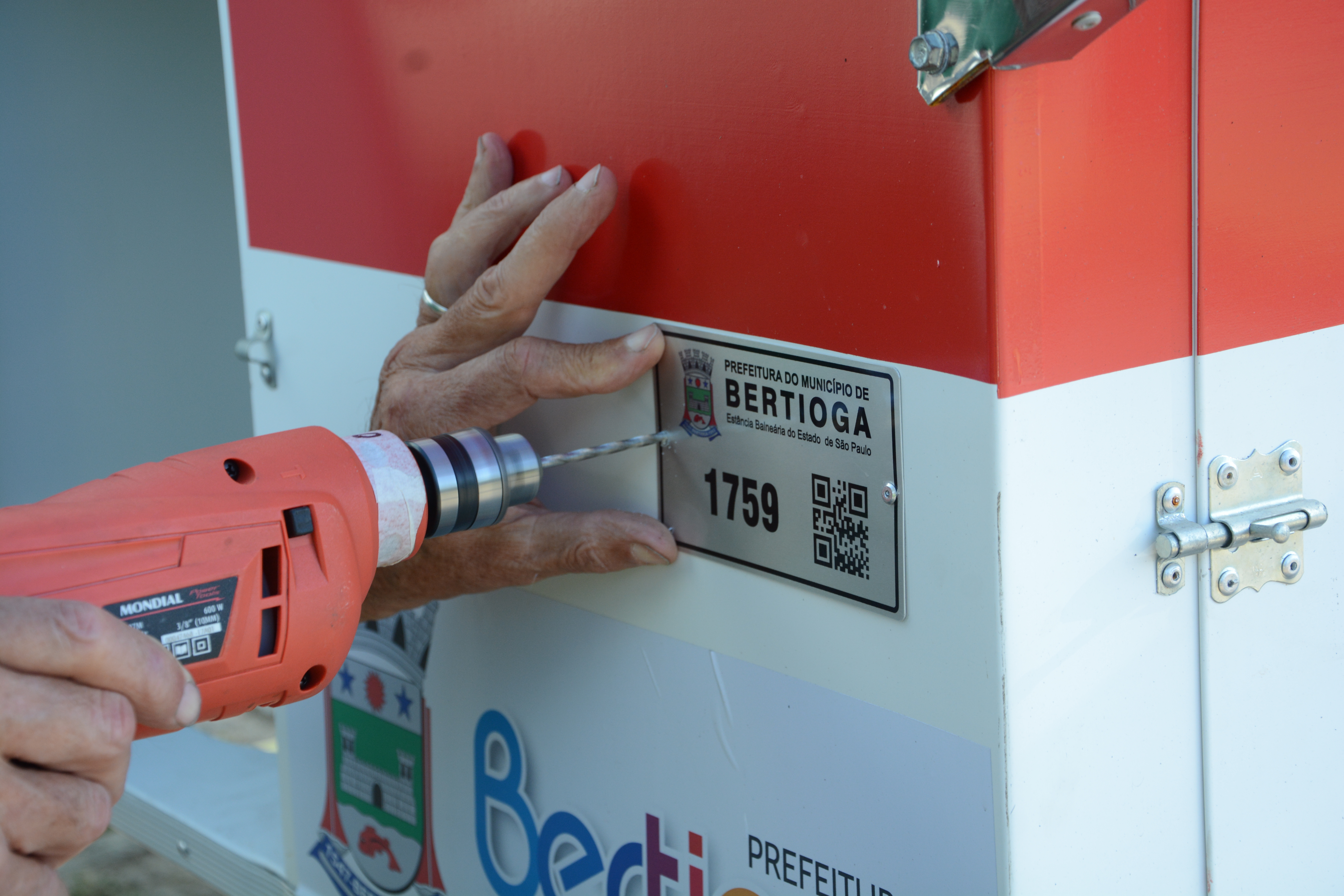 Bertioga convoca ambulantes para vistoria e substituição de placas de identificação de carrinhos