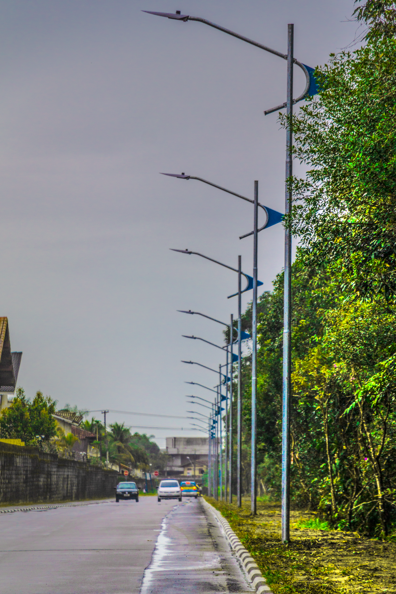 Avenida Bougainville recebe iluminação pública em LED