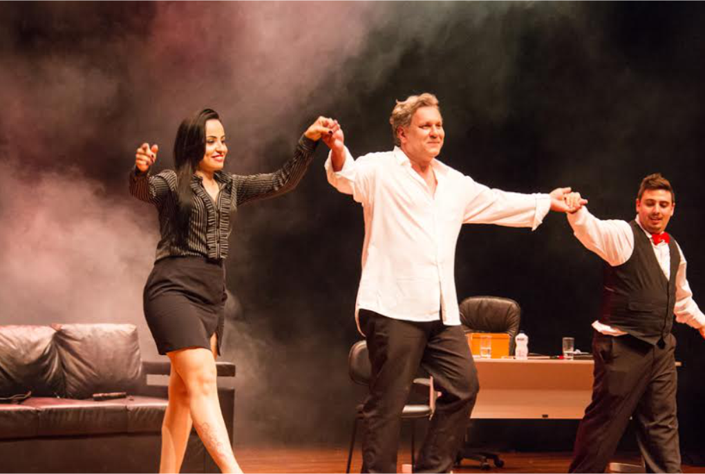 Ator de “A Praça é Nossa” se apresenta no FSS com peça teatral no sábado