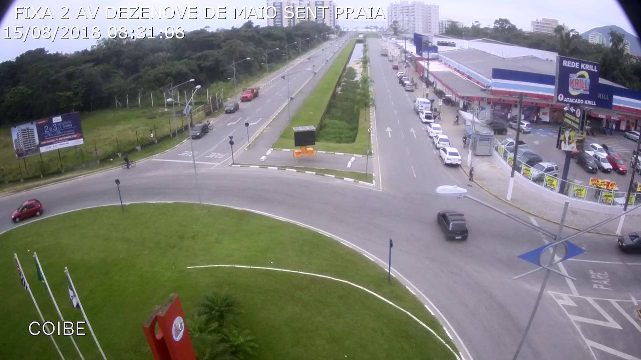 Centro Operacional de Imagens de Bertioga monitora veículo suspeito