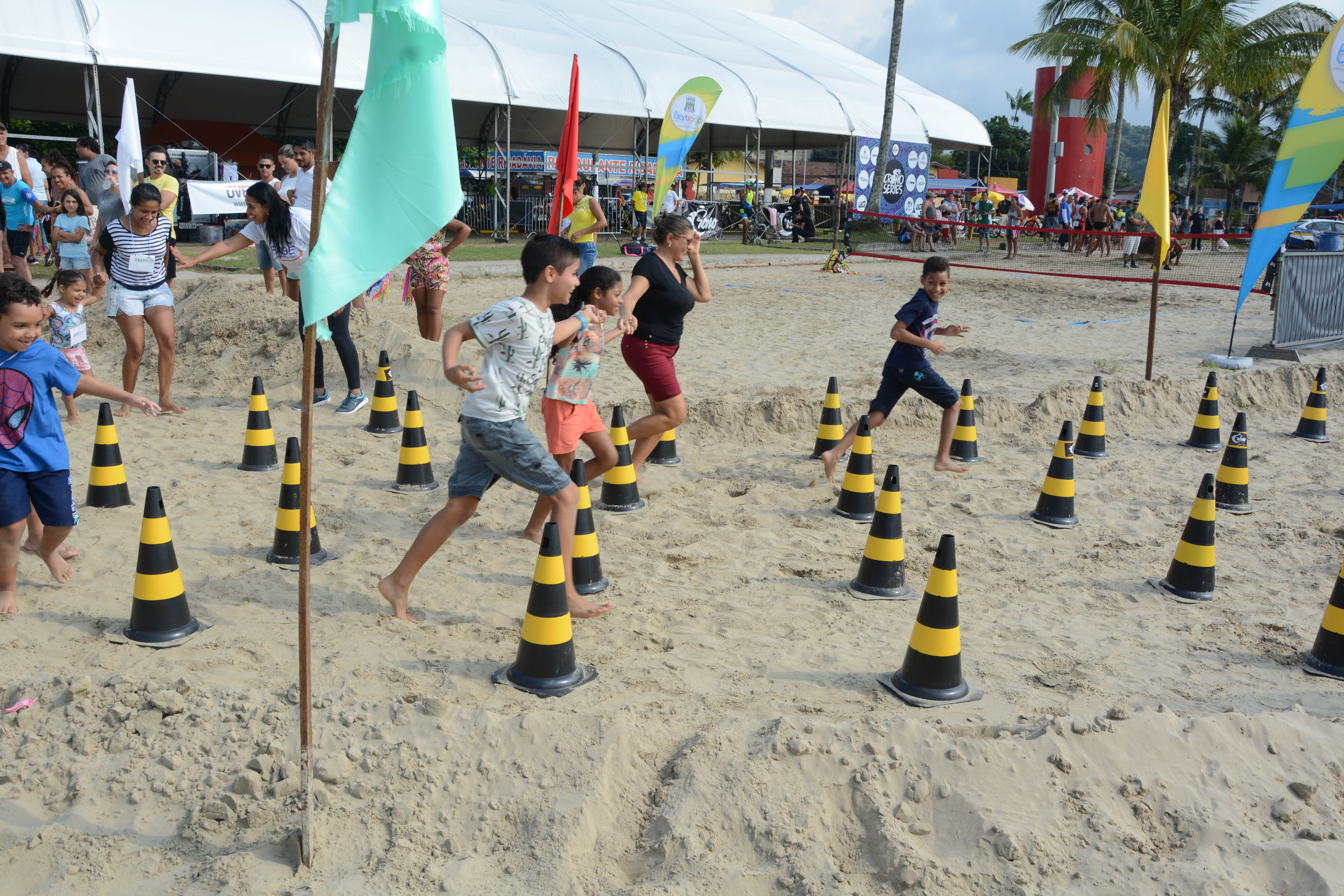 70 crianças participam do 2º Festival Esportivo de Inclusão Social