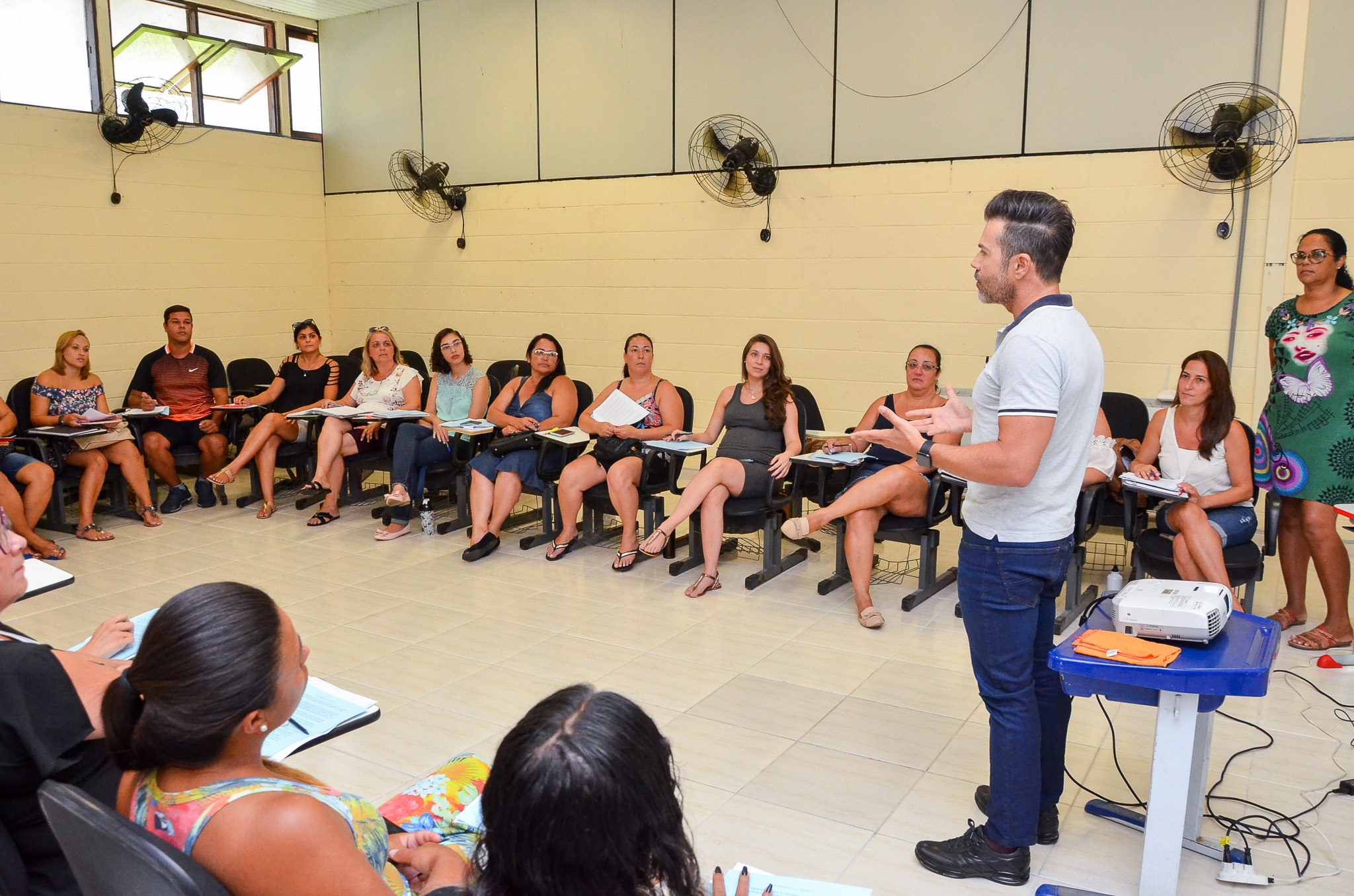 Novos professores da Rede Municipal participam de curso sobre alfabetização