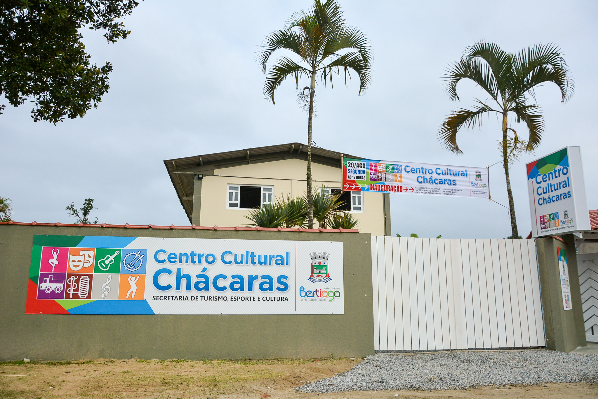 Abertas inscrições para aulas de teatro, canto coral e pintura em aquarela no Bairro Chácaras