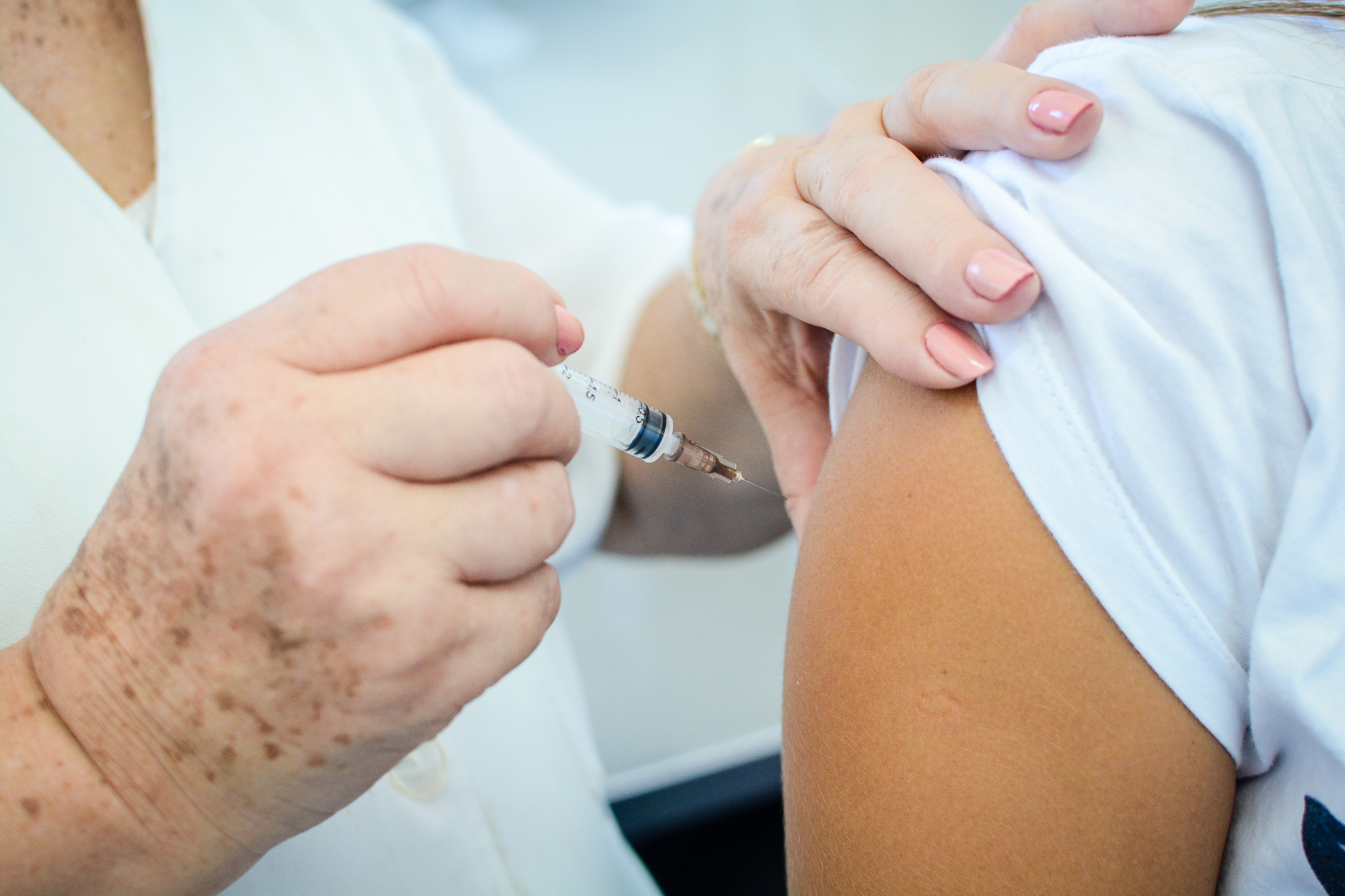 Vacinação contra gripe é estendida a toda população