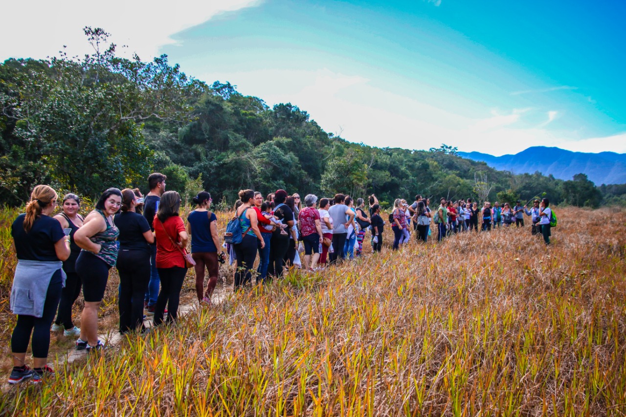 Mais de 700 educadores recebem qualificação em Bertioga