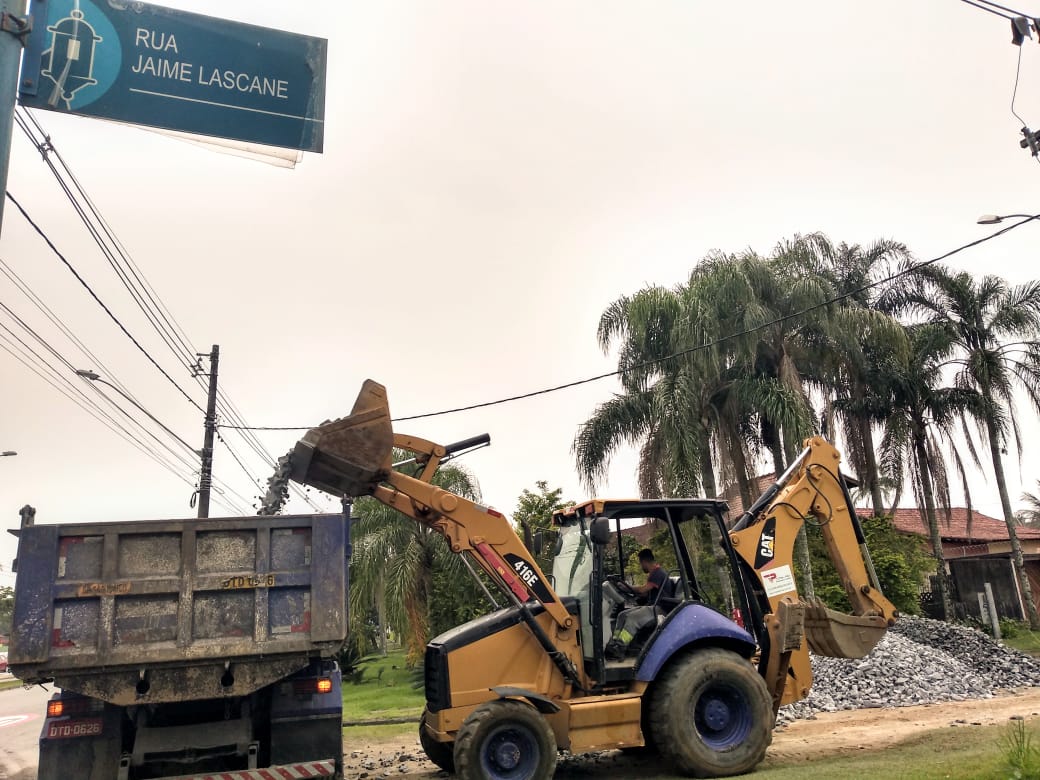 Novas ruas do Vista Linda recebem pavimentação