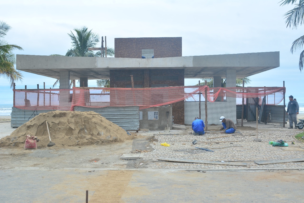 Avançam as obras de reurbanização da Orla do Rio da Praia 