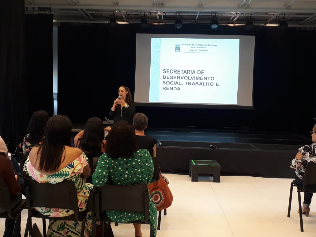 Encontro no SESC reúne técnicos da área da Assistência Social              