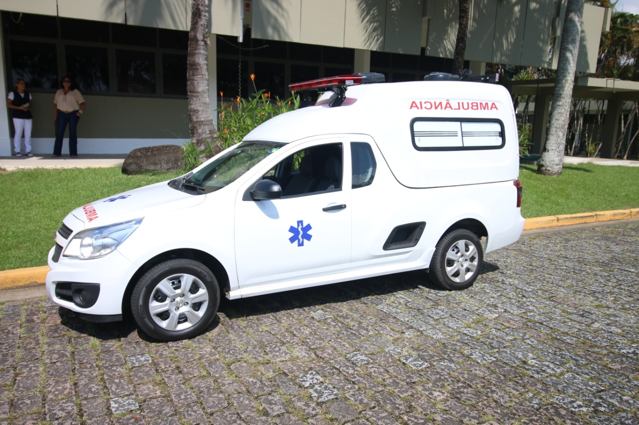 Município recebe nova ambulância