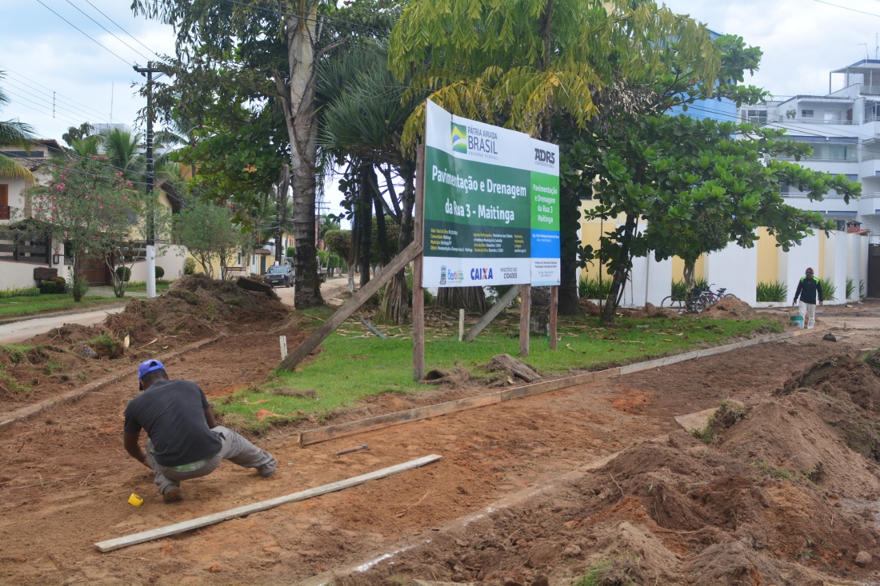 Rua Três no Maitinga recebe obras de infraestrutura