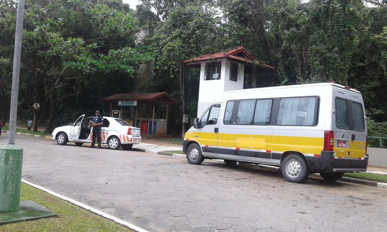 Novos telefones para autorizações de entrada de ônibus e vans, em Bertioga