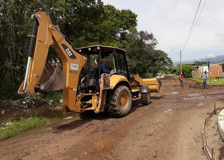 Diversas ruas do Indaiá recebem novas obras de infraestrutura urbana