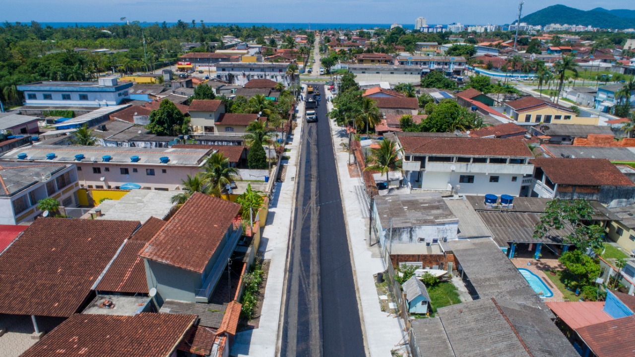 Prefeitura inicia pavimentação no Rio da Praia