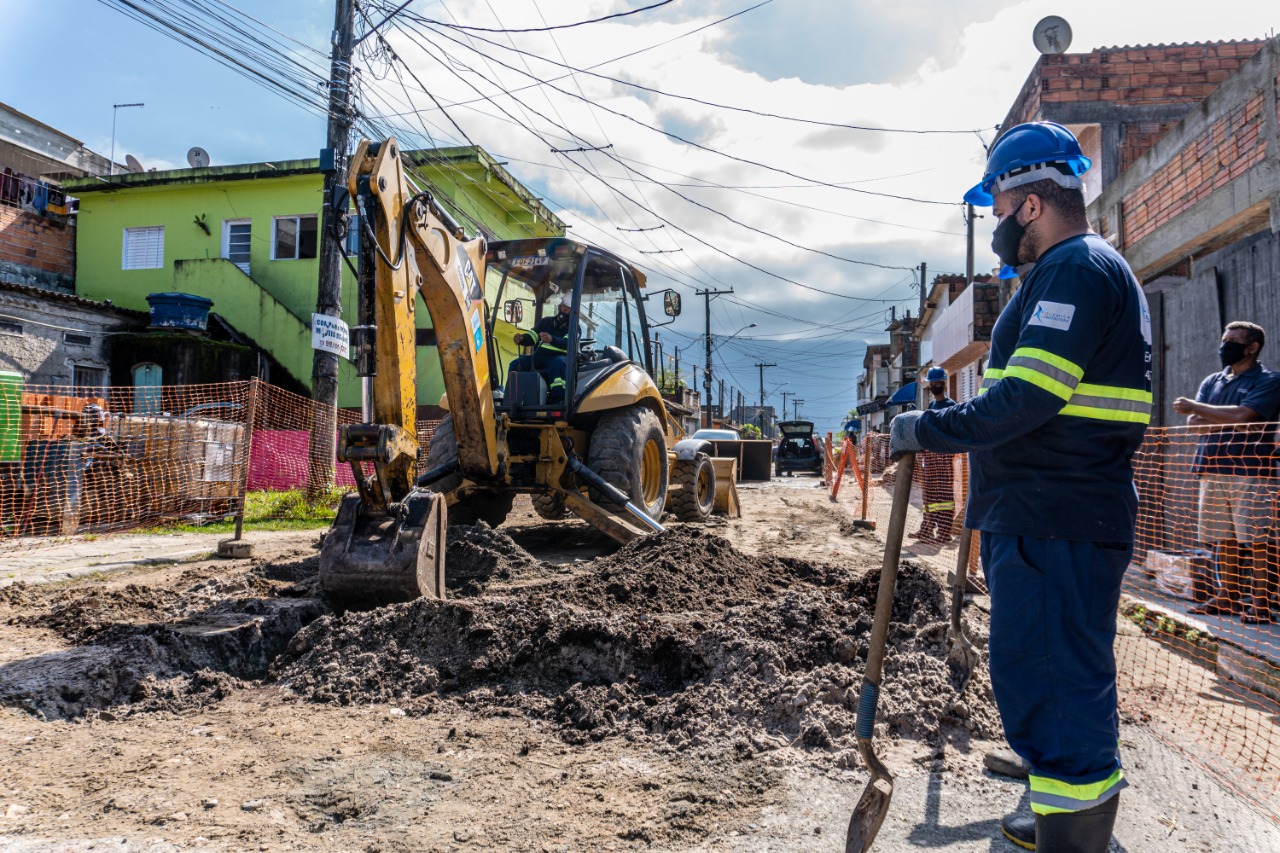 Obras de saneamento básico chegam ao Jd. Ana Paula