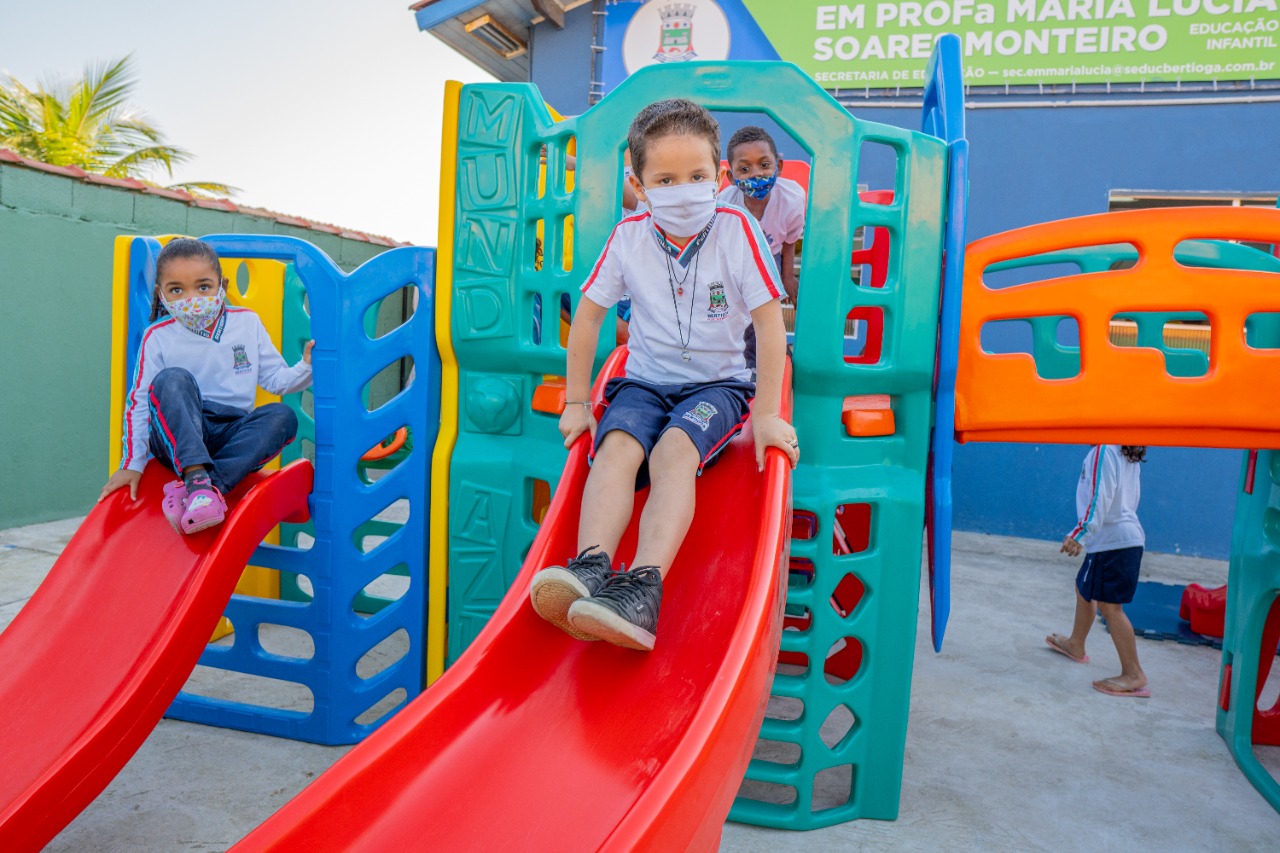 Escolas de Bertioga recebem novos playgrounds para estimular atividades pedagógicas