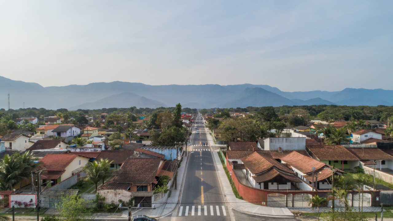 Prefeitura entrega obras da Nicolau Miguel Obeidi e anuncia construção de nova praça no Vista Linda