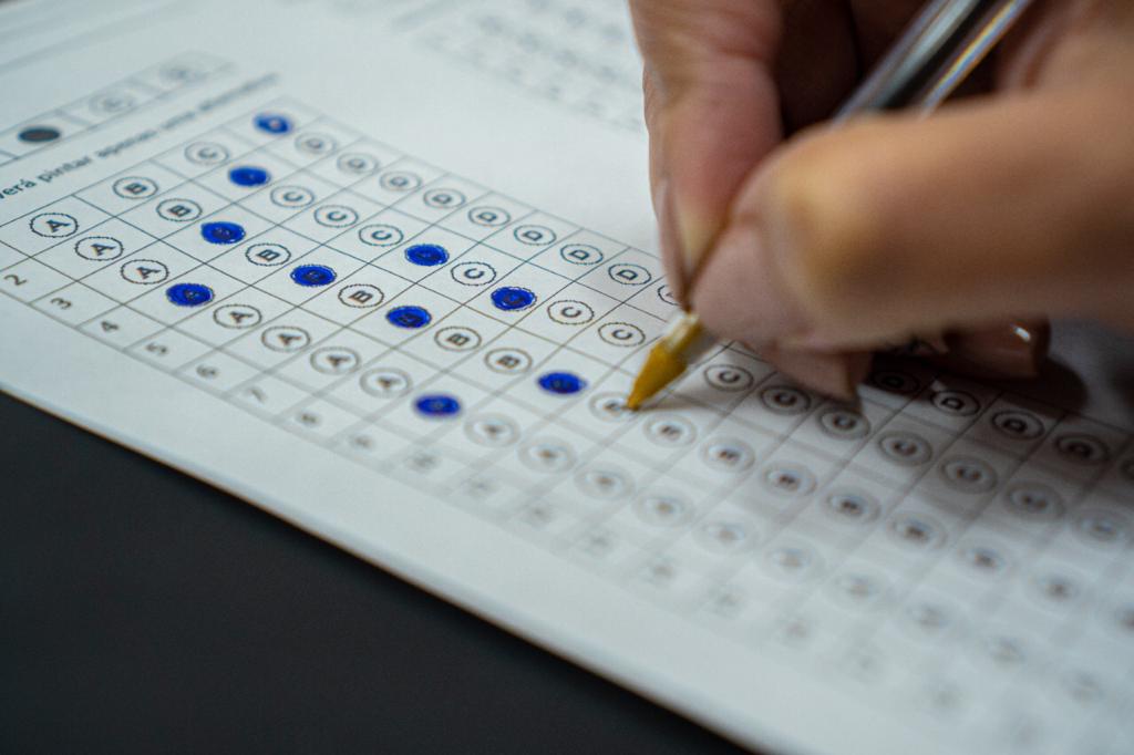 Provas dos concursos públicos para professores são adiadas para 4 de fevereiro
