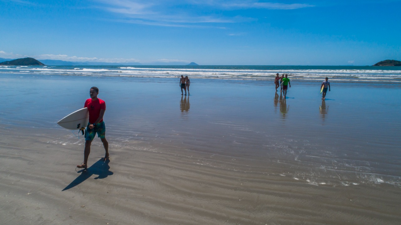 Festival de surf e prova de aventura agitam o fim de semana em Bertioga