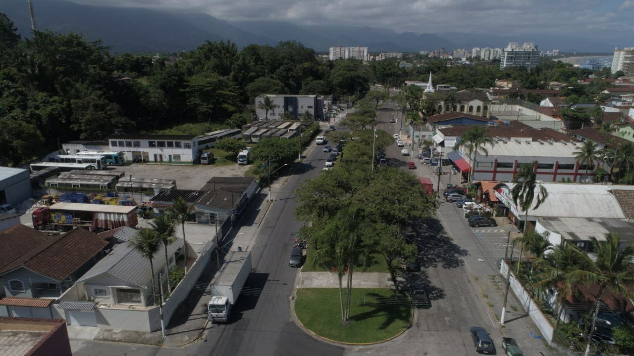 Prefeitura de Bertioga interdita trecho da Av. Anchieta para obras de fresagem