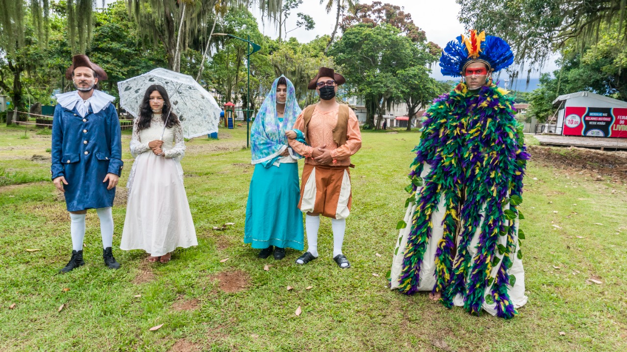 Cenas Itinerantes: projeto revive e conta a história de Bertioga