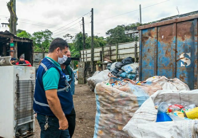 Operação 'Ferro Velho' fiscaliza estabelecimentos em Bertioga