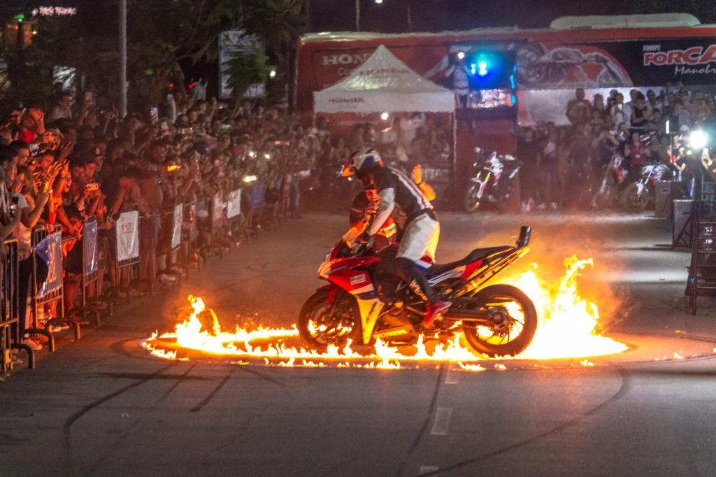 Show de manobras radicais com motos acontece neste sábado (26) em Bertioga