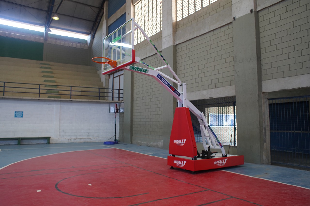 Ginásio Municipal ganha novas tabelas de basquete