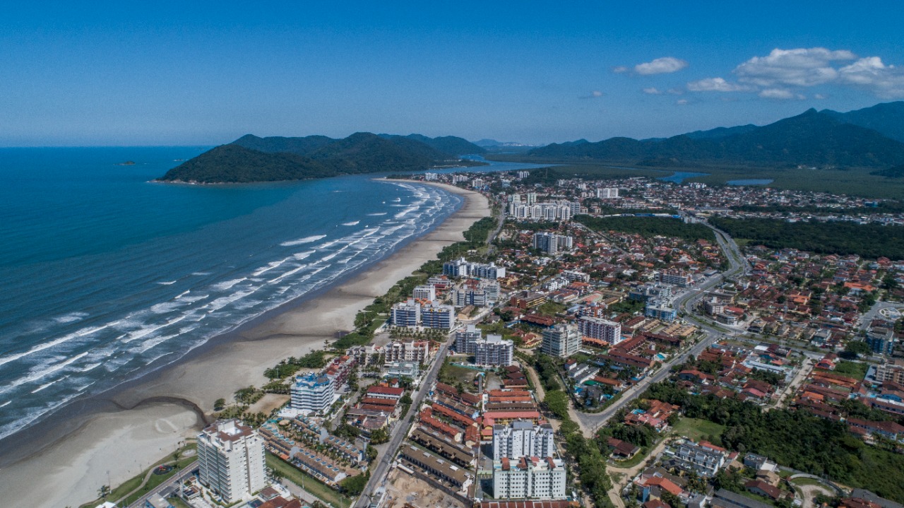 Prefeitura e representantes do Ministério do Turismo realizam ação educativa em meios de hospedagem